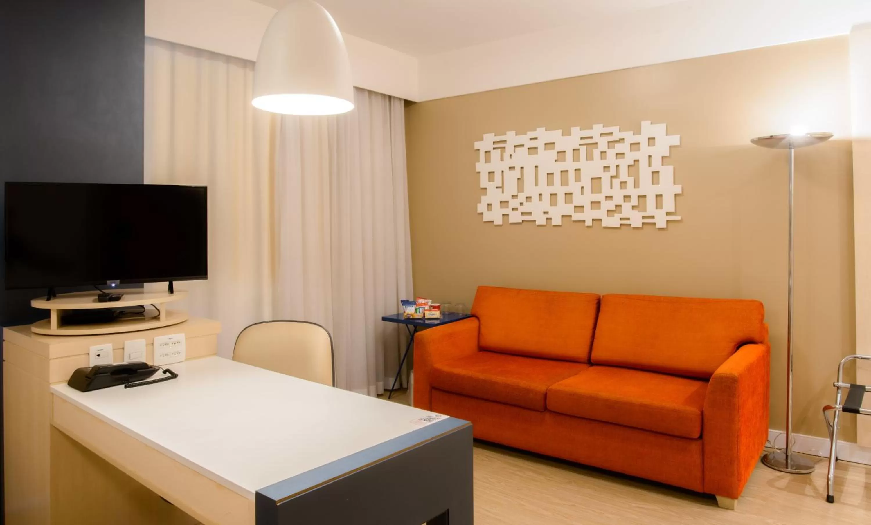 Photo of the whole room in Comfort Suites Alphaville