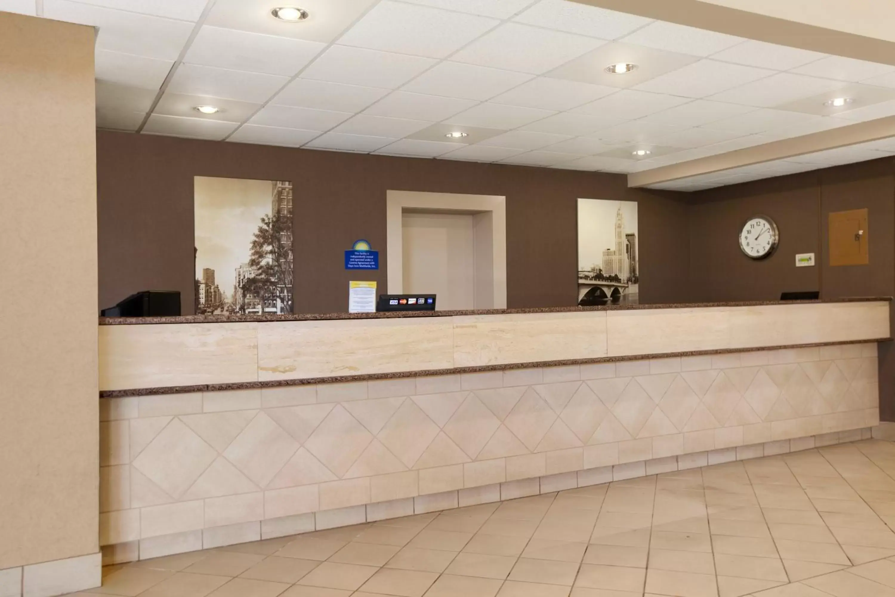 Lobby or reception, Lobby/Reception in Days Inn by Wyndham Columbus Airport