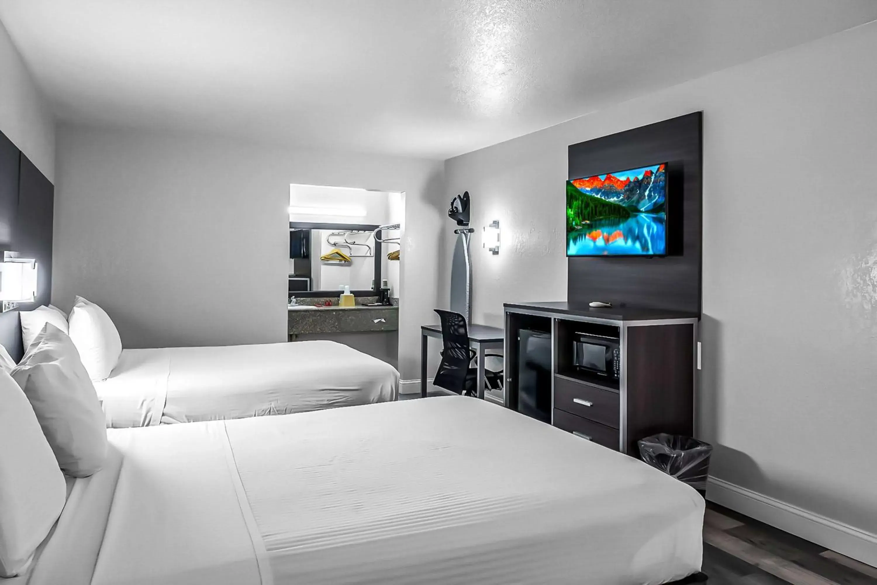 Photo of the whole room in SureStay Hotel by Best Western Oklahoma City West