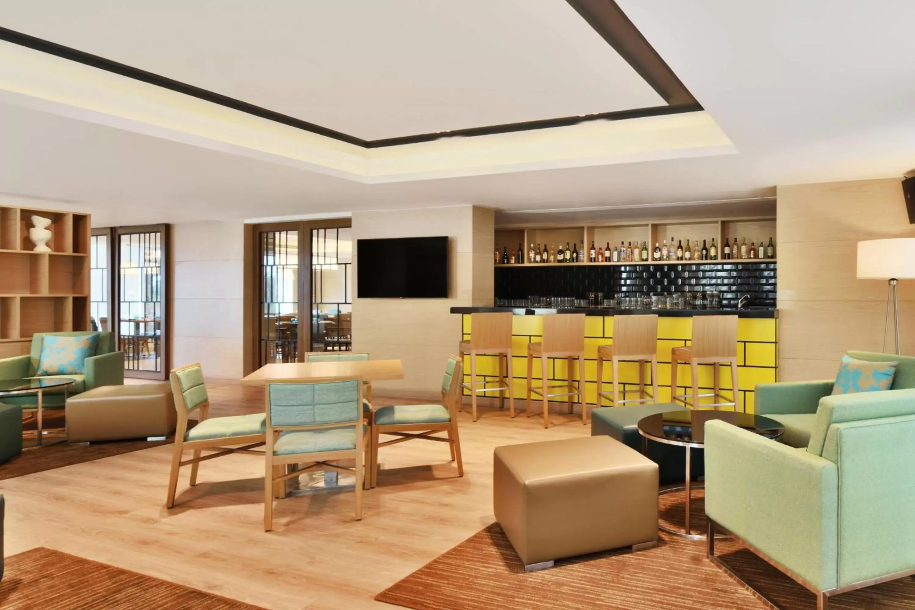 Restaurant/places to eat, Lobby/Reception in Fairfield by Marriott Chennai OMR