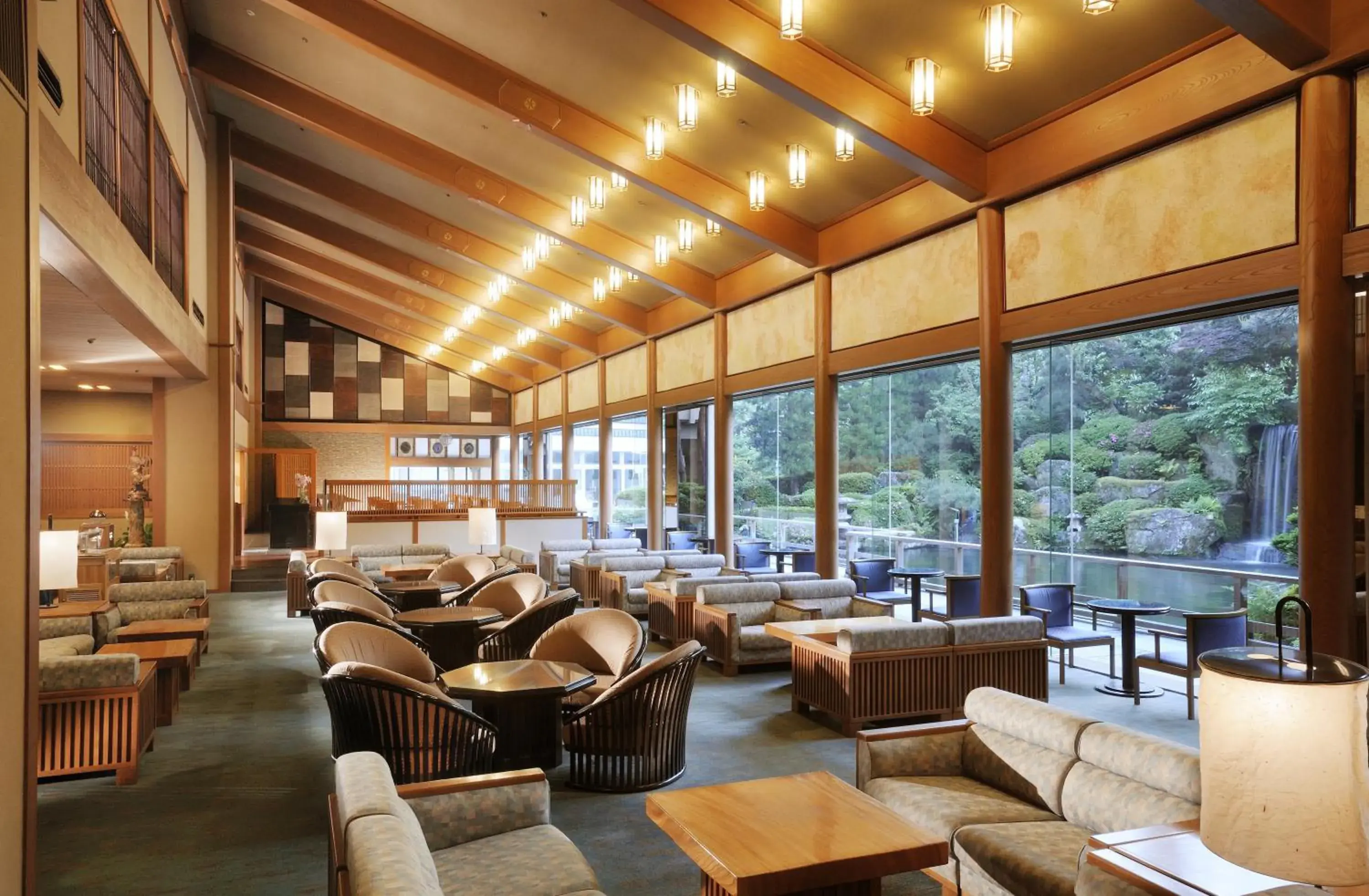 Lounge or bar, Restaurant/Places to Eat in Gero Onsen Suimeikan