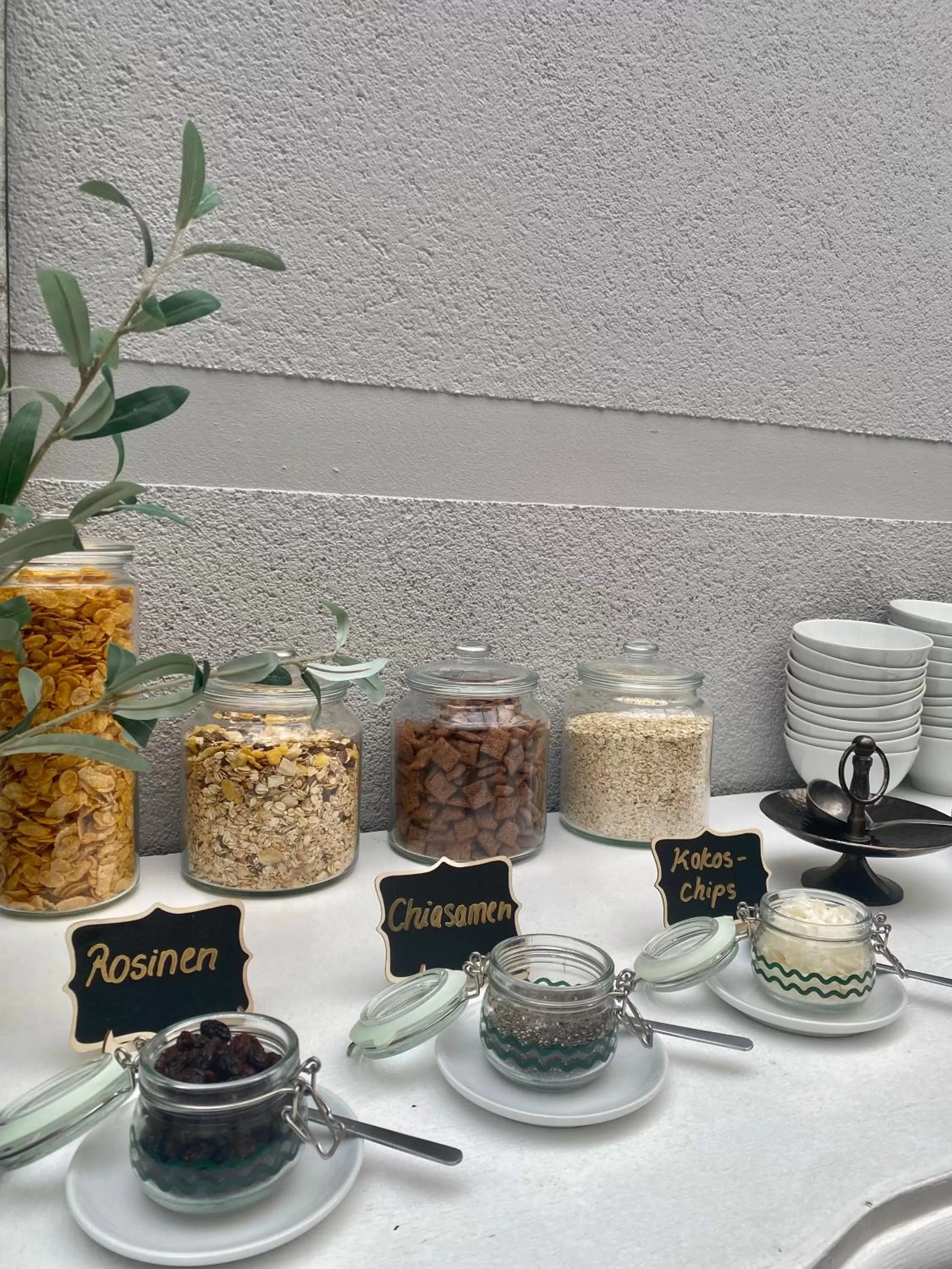 Food and drinks in Bärliner Hotel