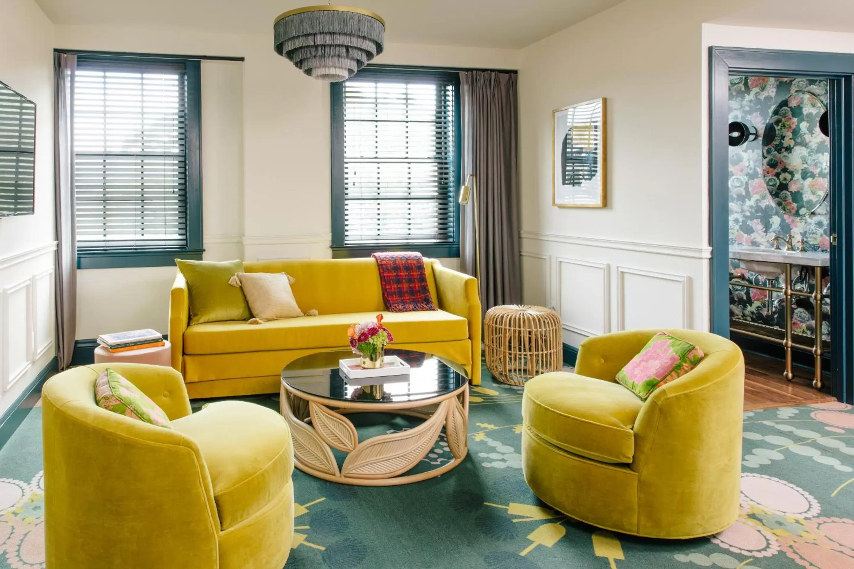 Deluxe Suite in Hotel Clermont Atlanta, by Oliver Deluxe Suite in Hotel Clermont Atlanta, by Oliver