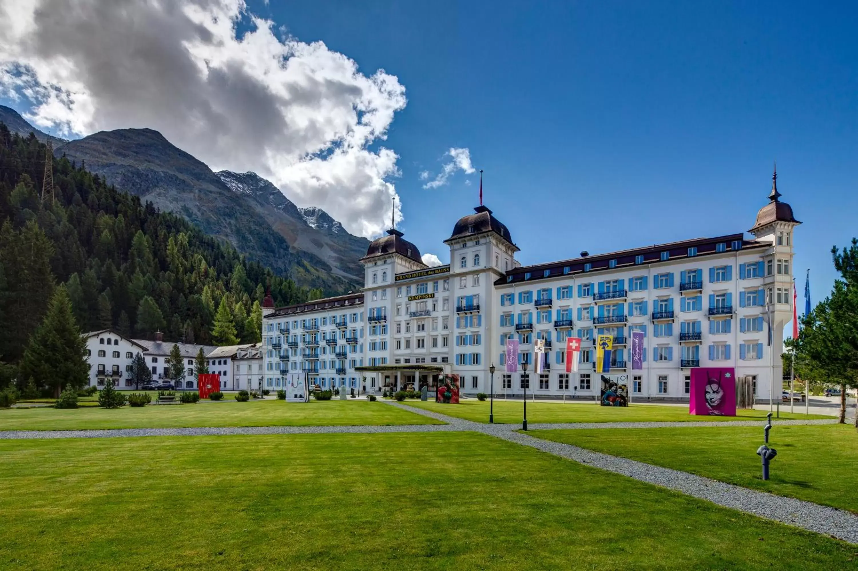 Facade/entrance, Property Building in Grand Hotel des Bains Kempinski