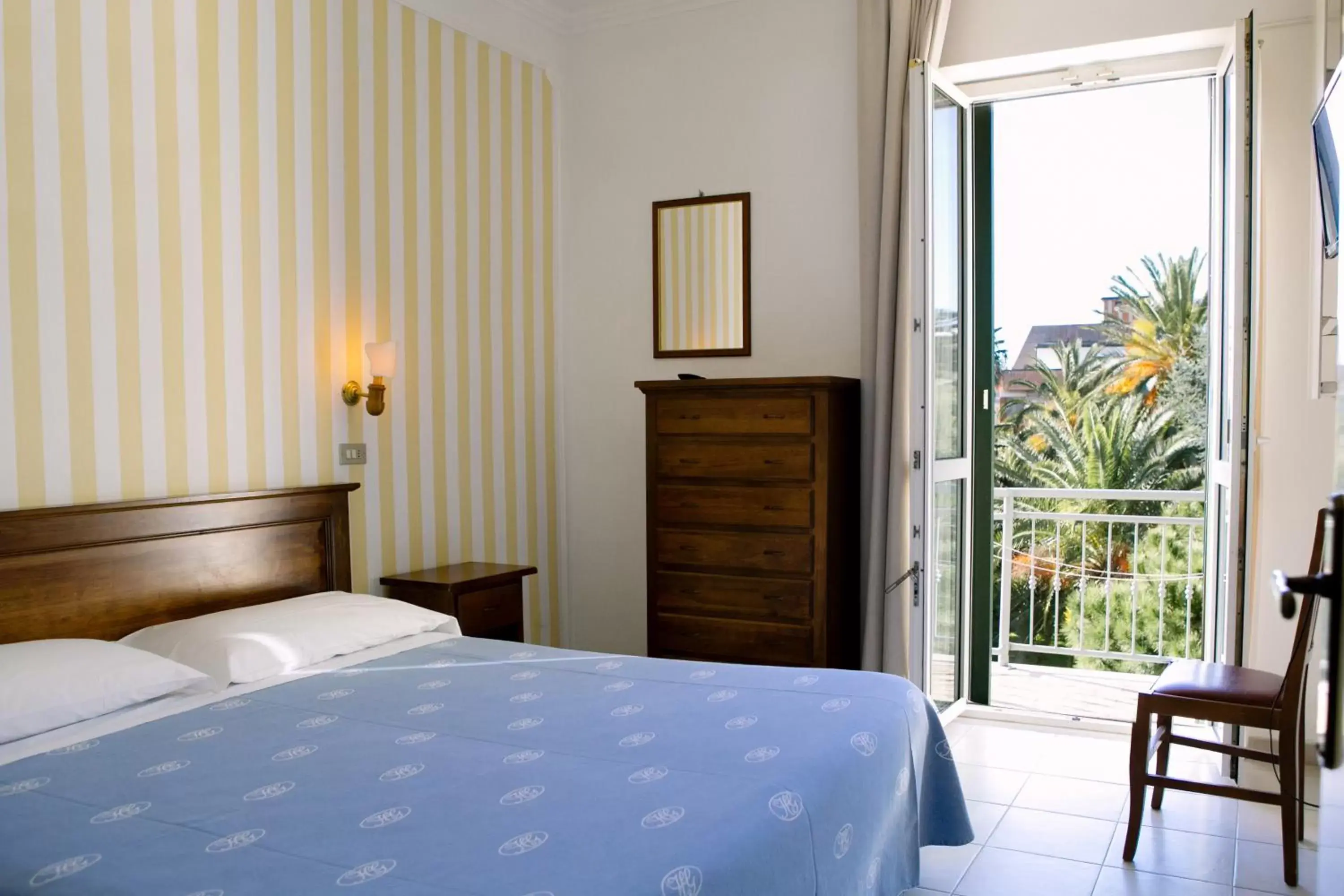 Bed in Hotel Giardino