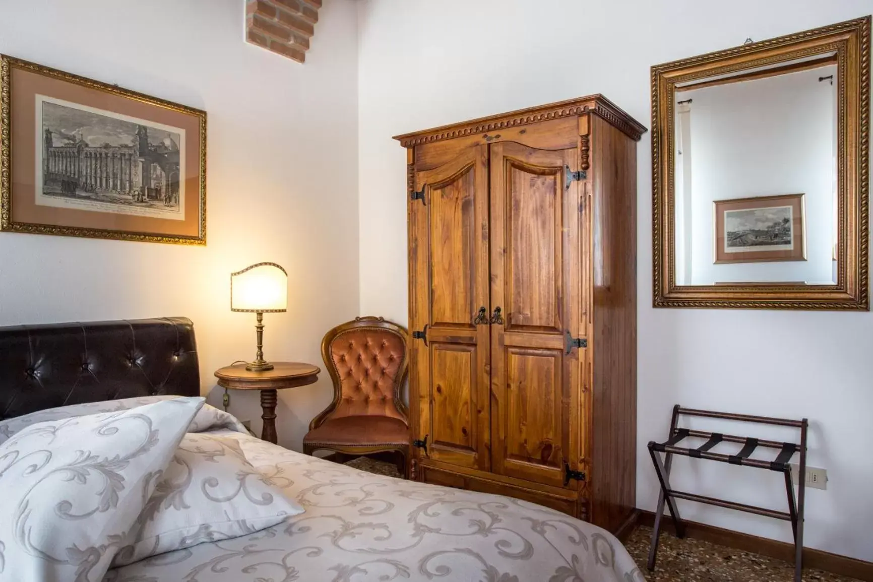 Photo of the whole room, Bed in Ca' Santo Spirito B&B