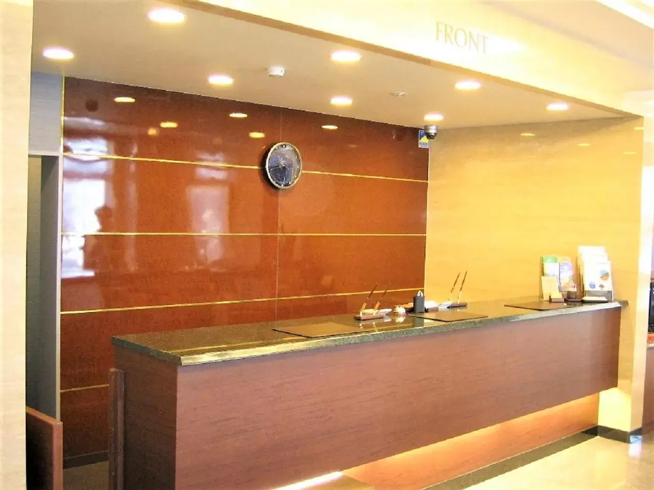 Lobby or reception in Hotel Route-Inn Shinjyo Ekimae Lobby or reception in Hotel Route-Inn Shinjyo Ekimae