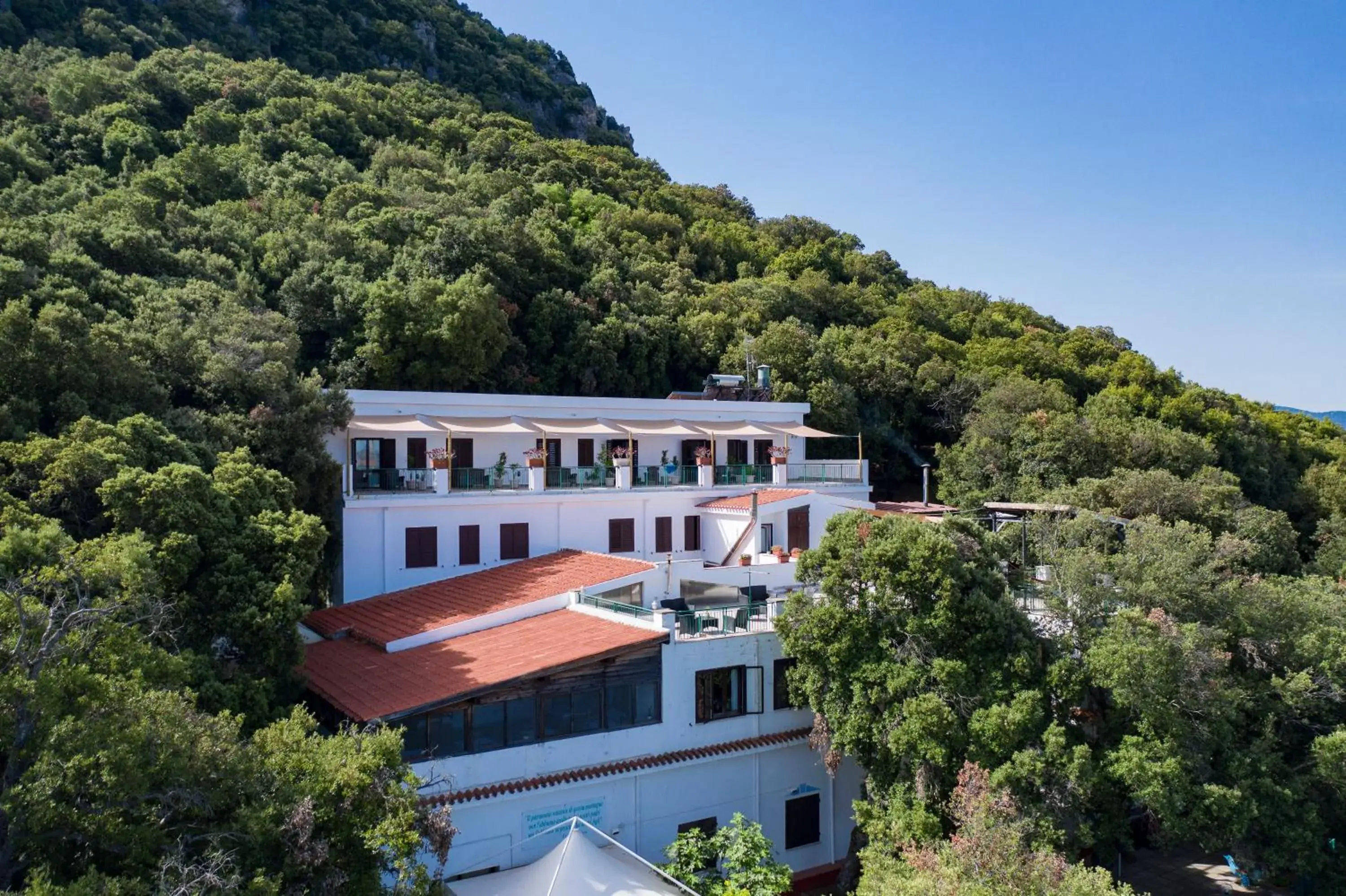 Property Building in S'Enis Monte Maccione