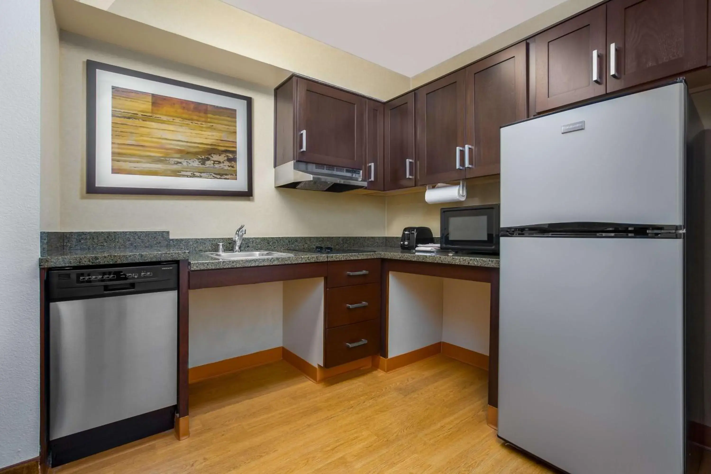 Kitchen or kitchenette, Kitchen/Kitchenette in Homewood Suites by Hilton Newark Fremont