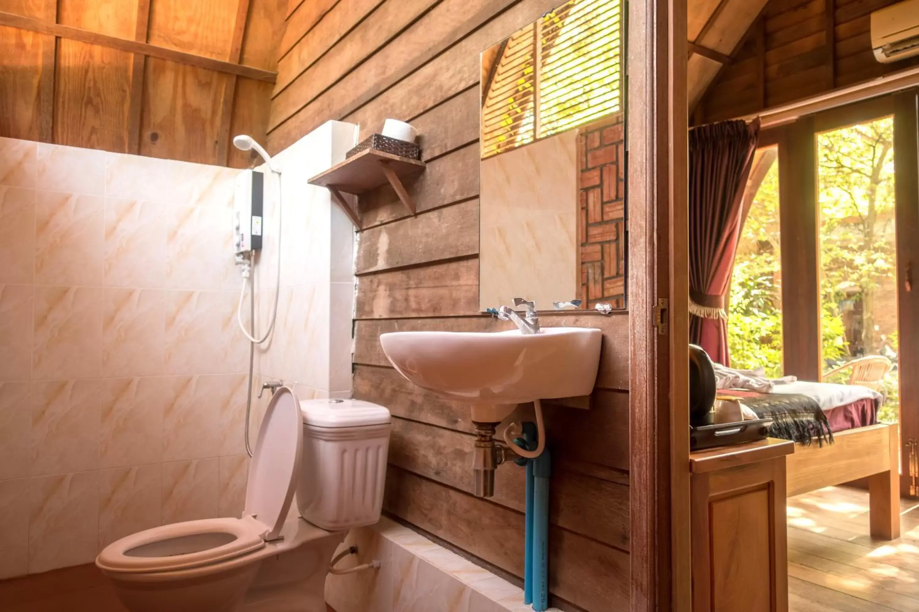 Bathroom in Bamboo Bungalow