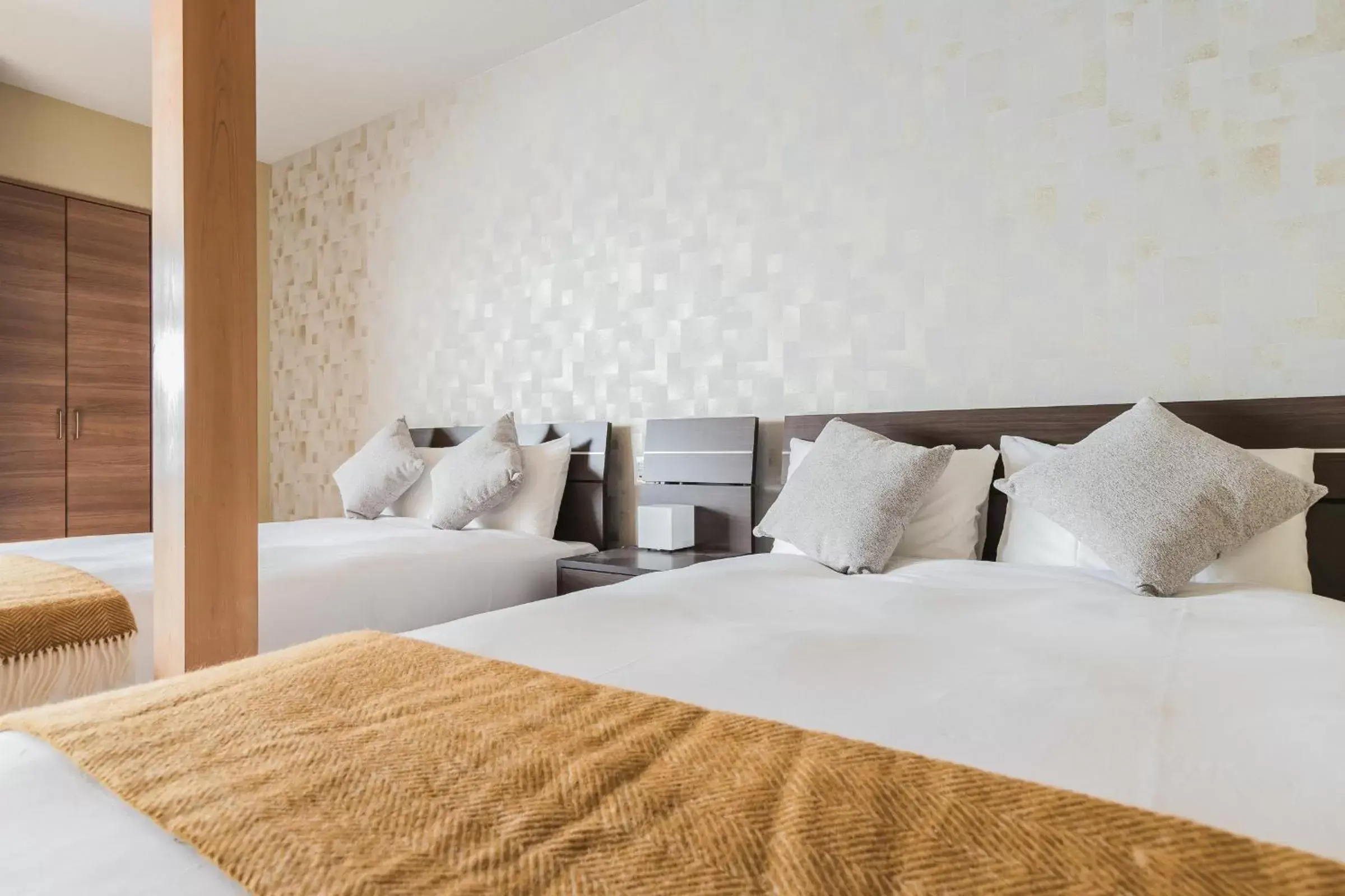 Photo of the whole room, Bed in Playsis Asakusa Photo of the whole room, Bed in Playsis Asakusa