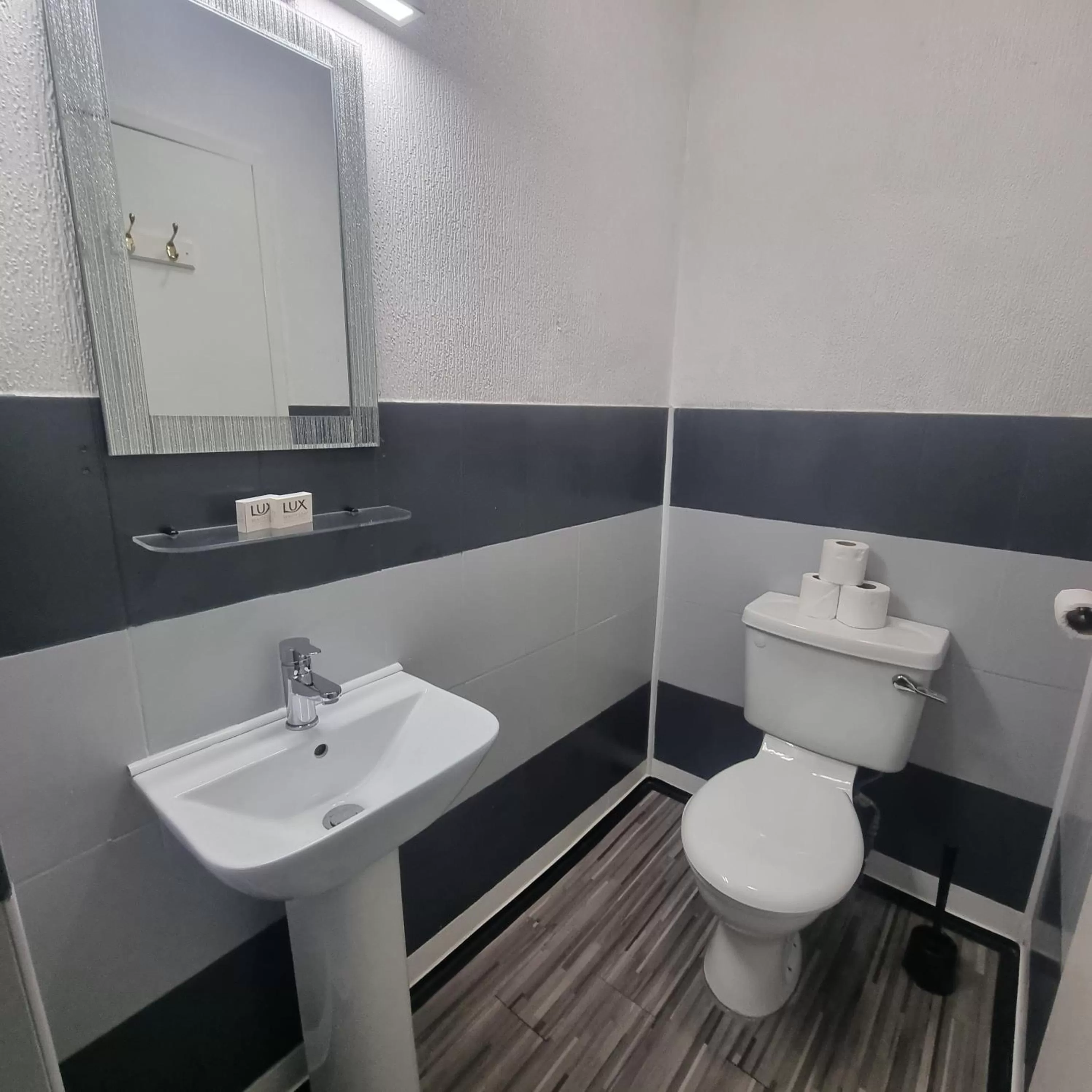 Palm Beach Hotel by the Sea