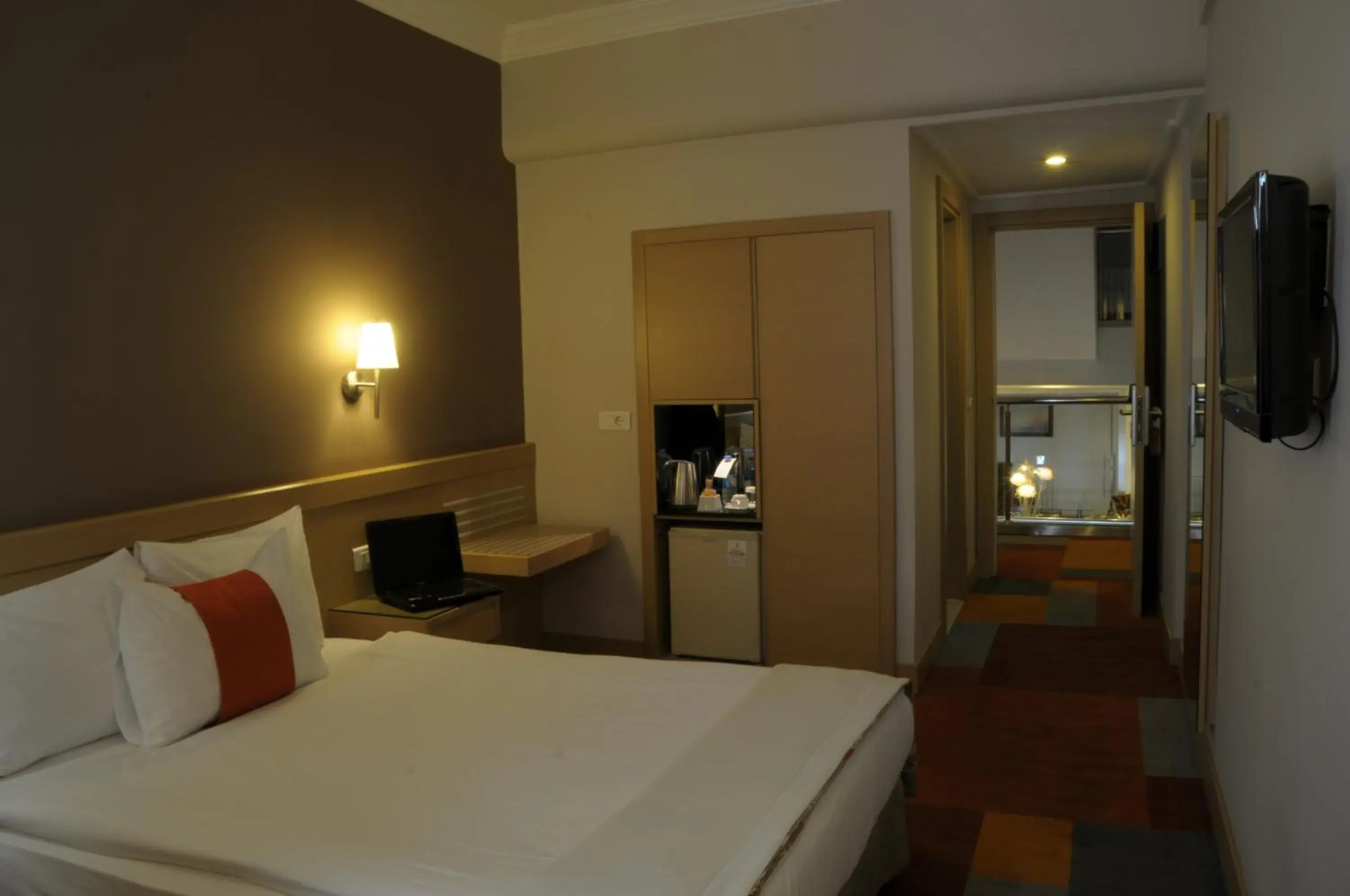 Photo of the whole room, Bed in SV Business Hotel Diyarbakr