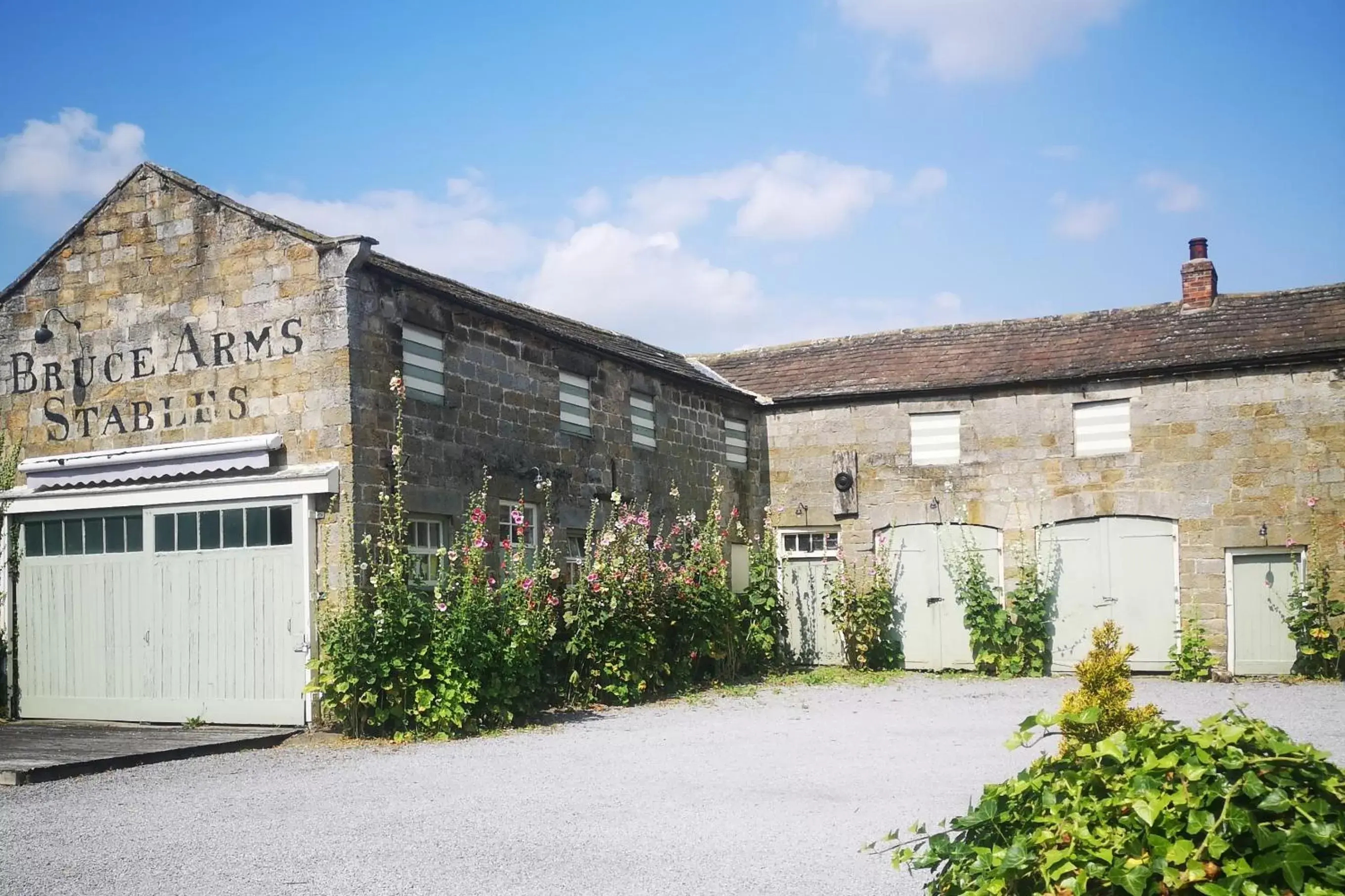 Property Building in The Bruce Arms