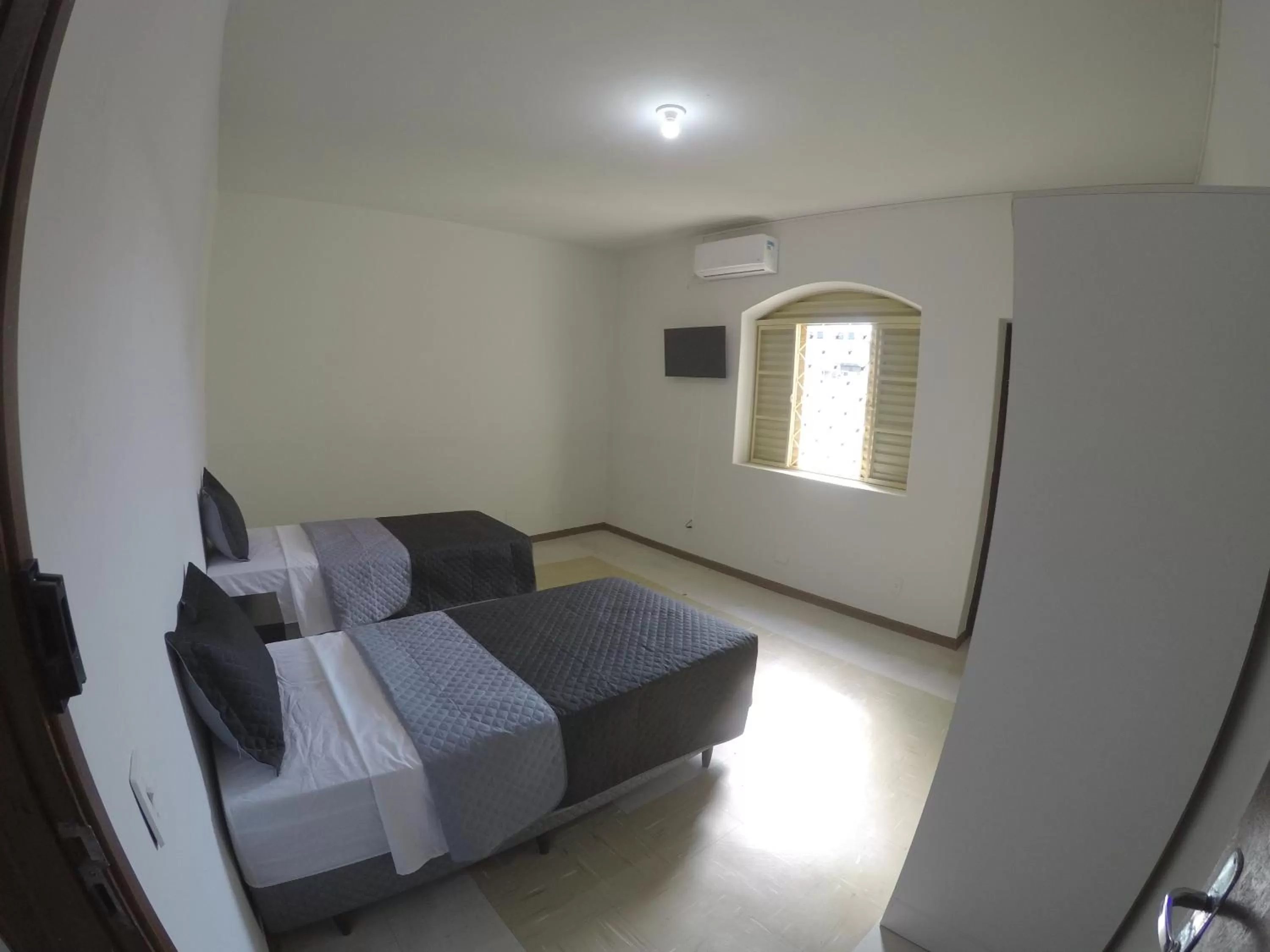 Bedroom, Bed in Quartos Delfim Moreira