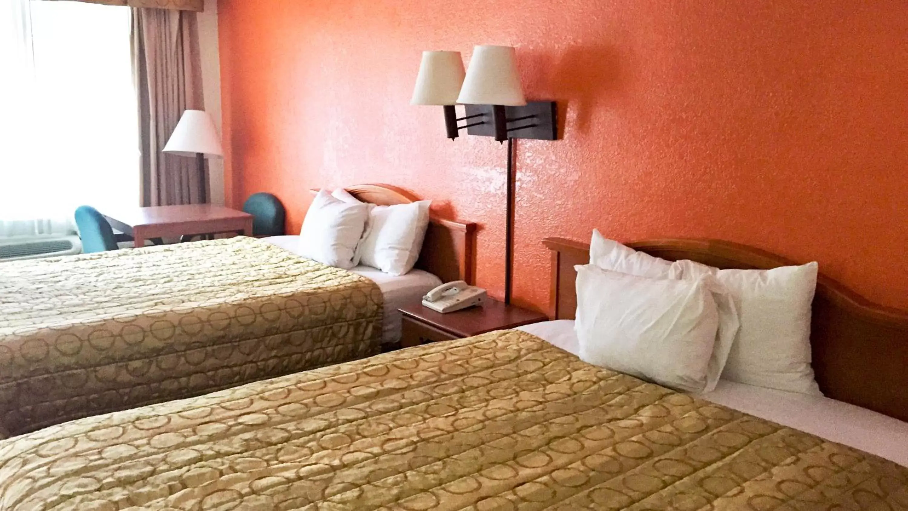 Bedroom, Bed in Motel 6-San Diego, CA - Southbay