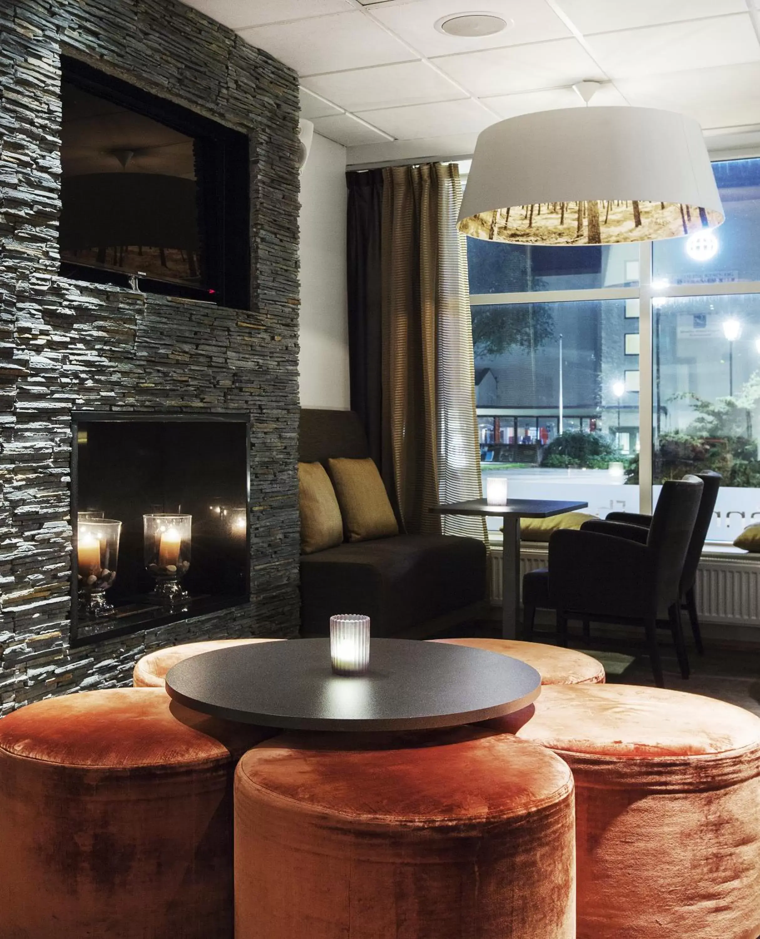 Food and drinks, Lounge/Bar in Quality Hotel Grand Kristiansund