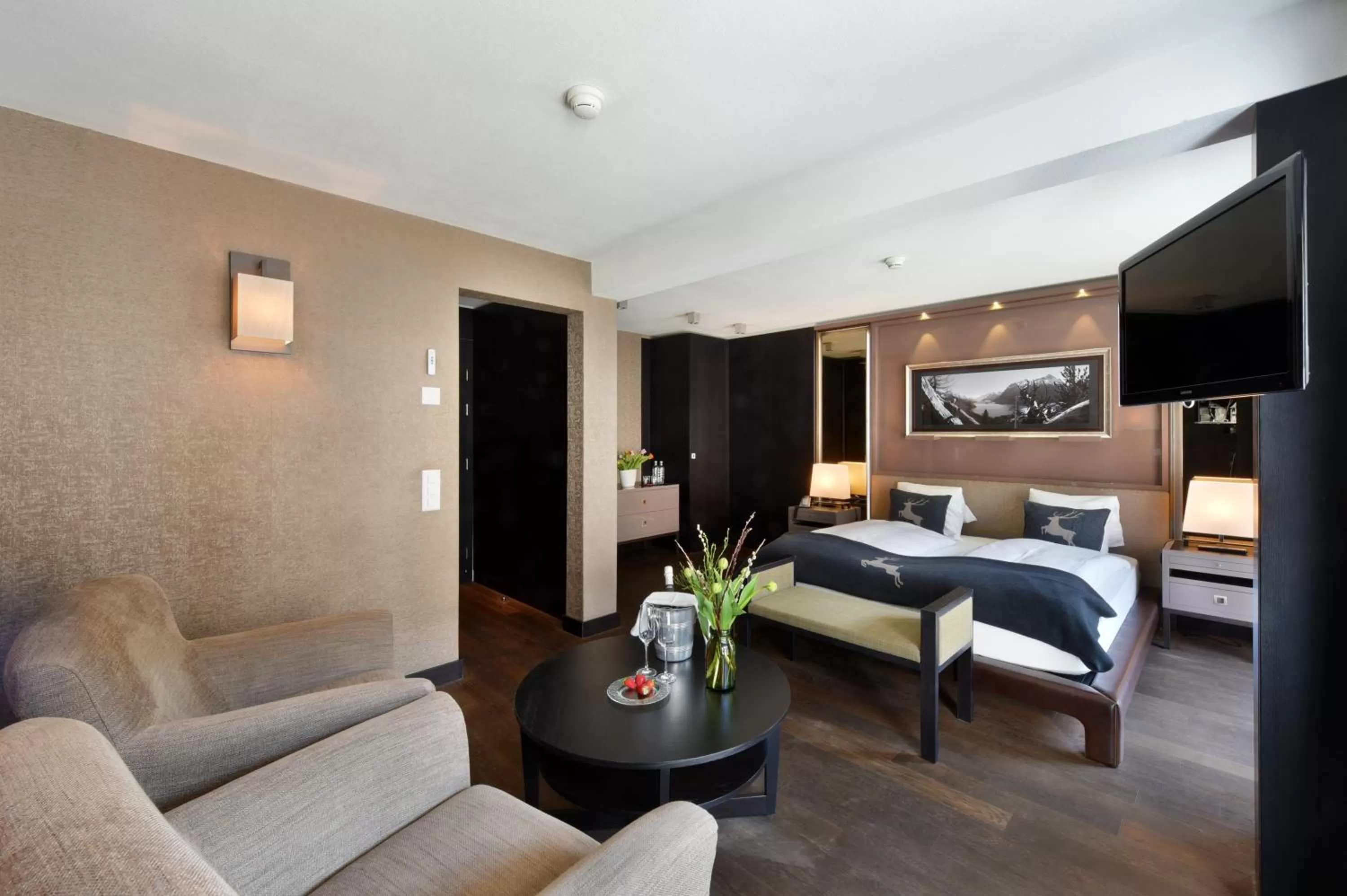 Photo of the whole room, Bed in Hotel Piz St. Moritz