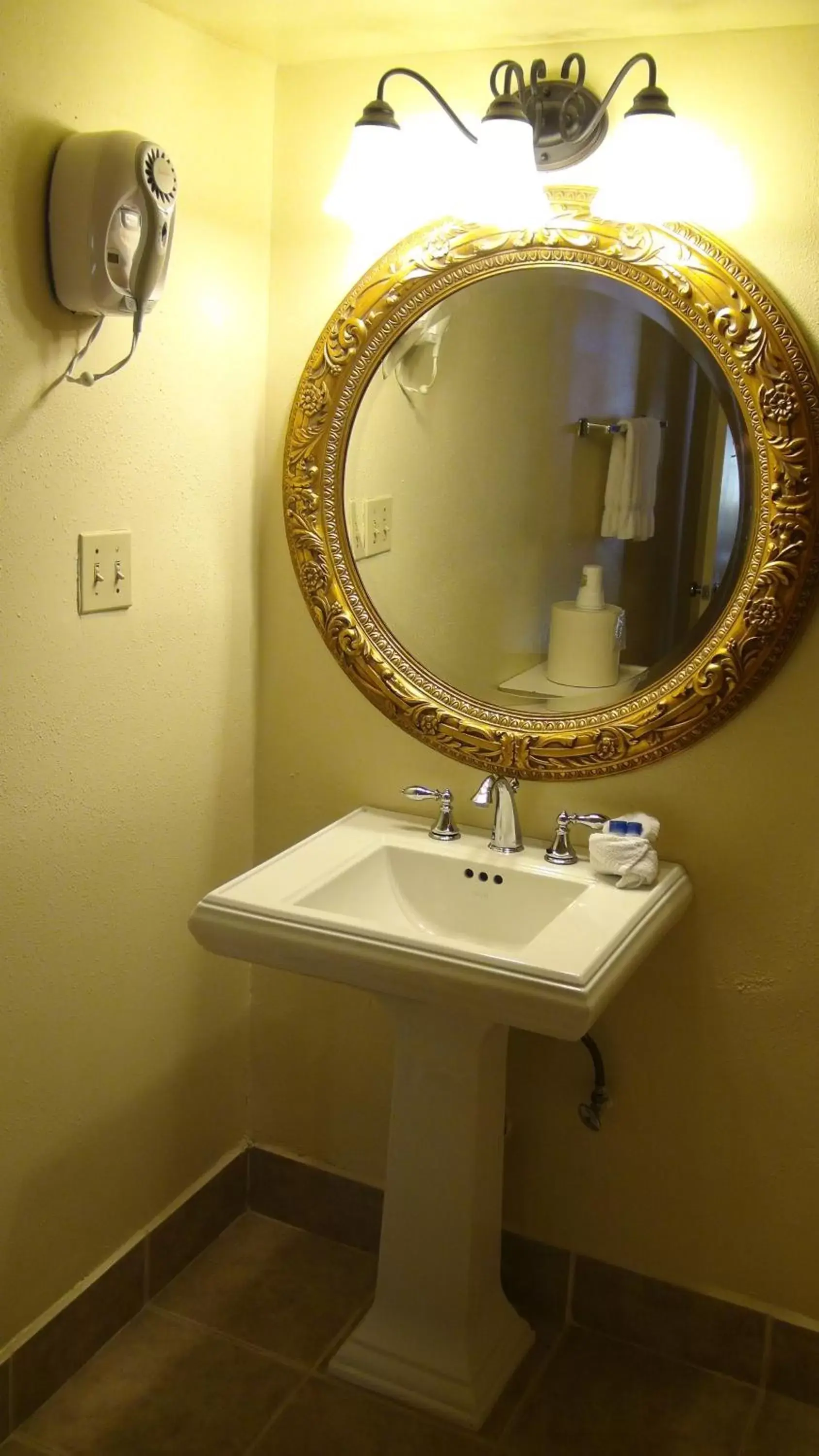 Decorative detail, Bathroom in Coronado Motor Hotel, a Travelodge by Wyndham