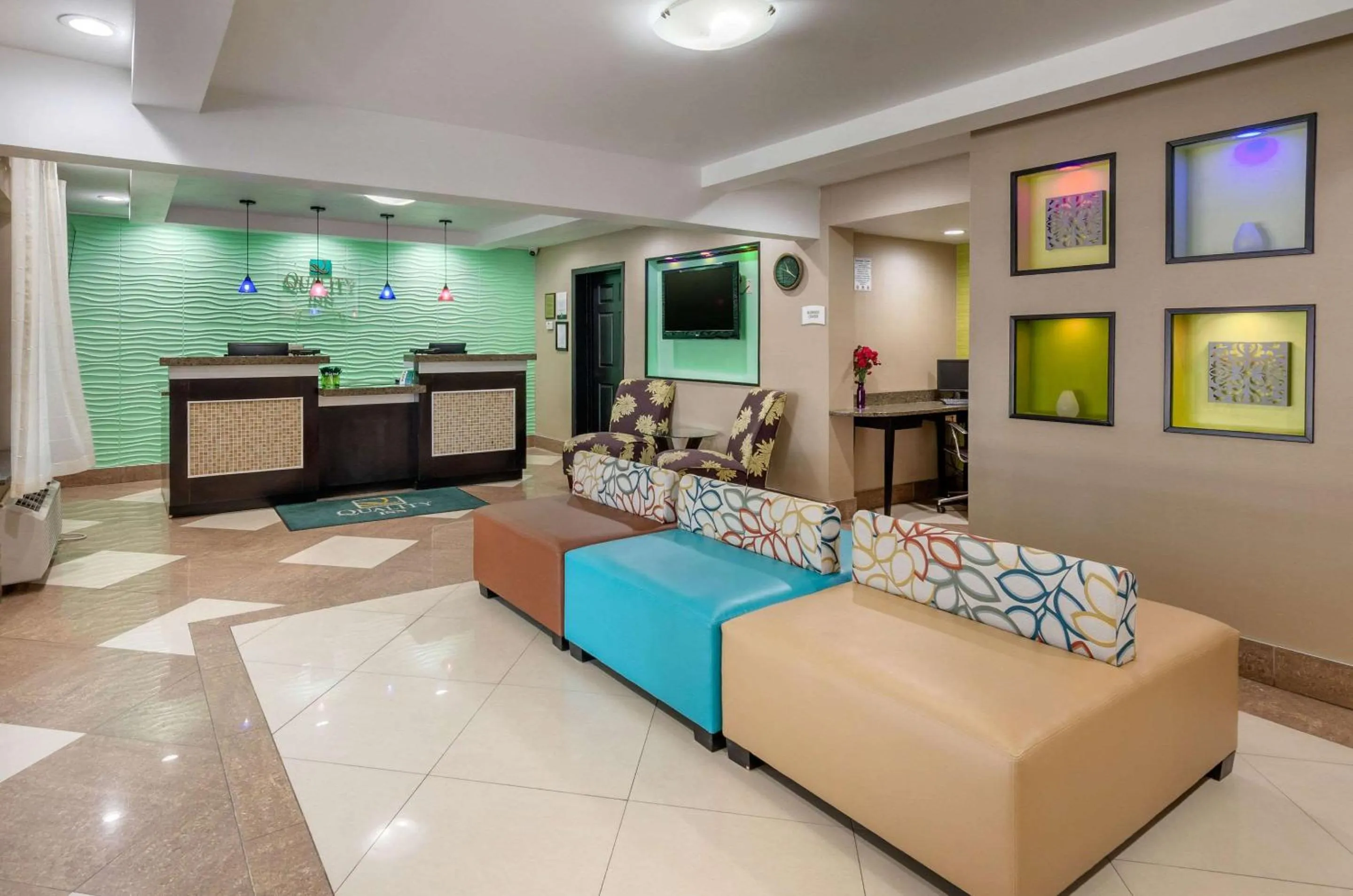 Lobby or reception in Quality Inn Covington Downtown