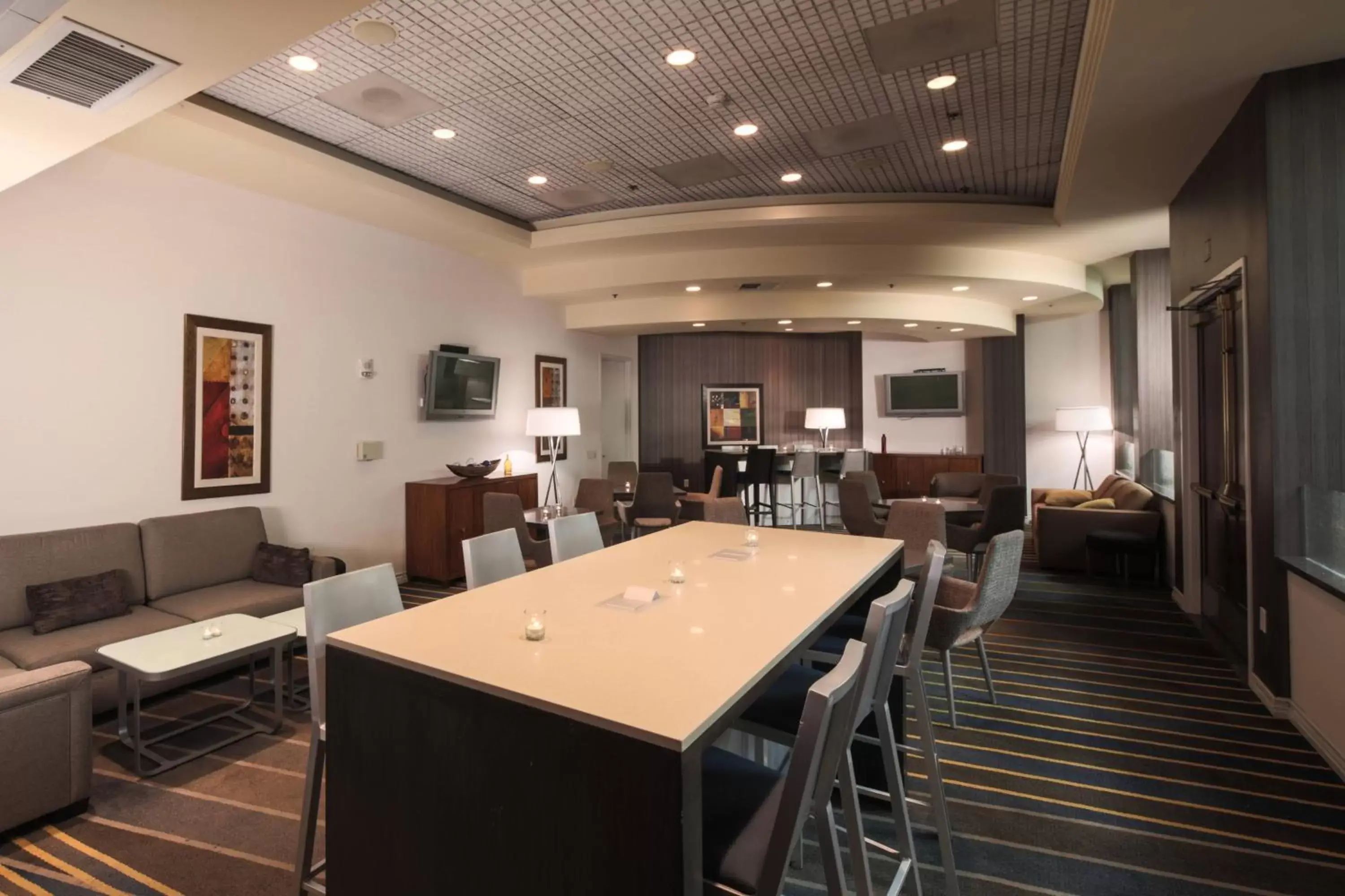 Lounge or bar, Restaurant/Places to Eat in Anaheim Marriott Suites