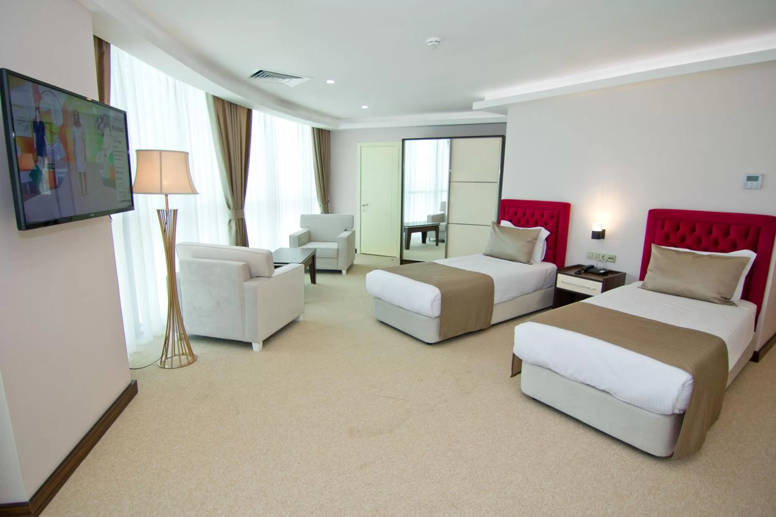 Photo of the whole room, Bed in Sky Tower King Hotel