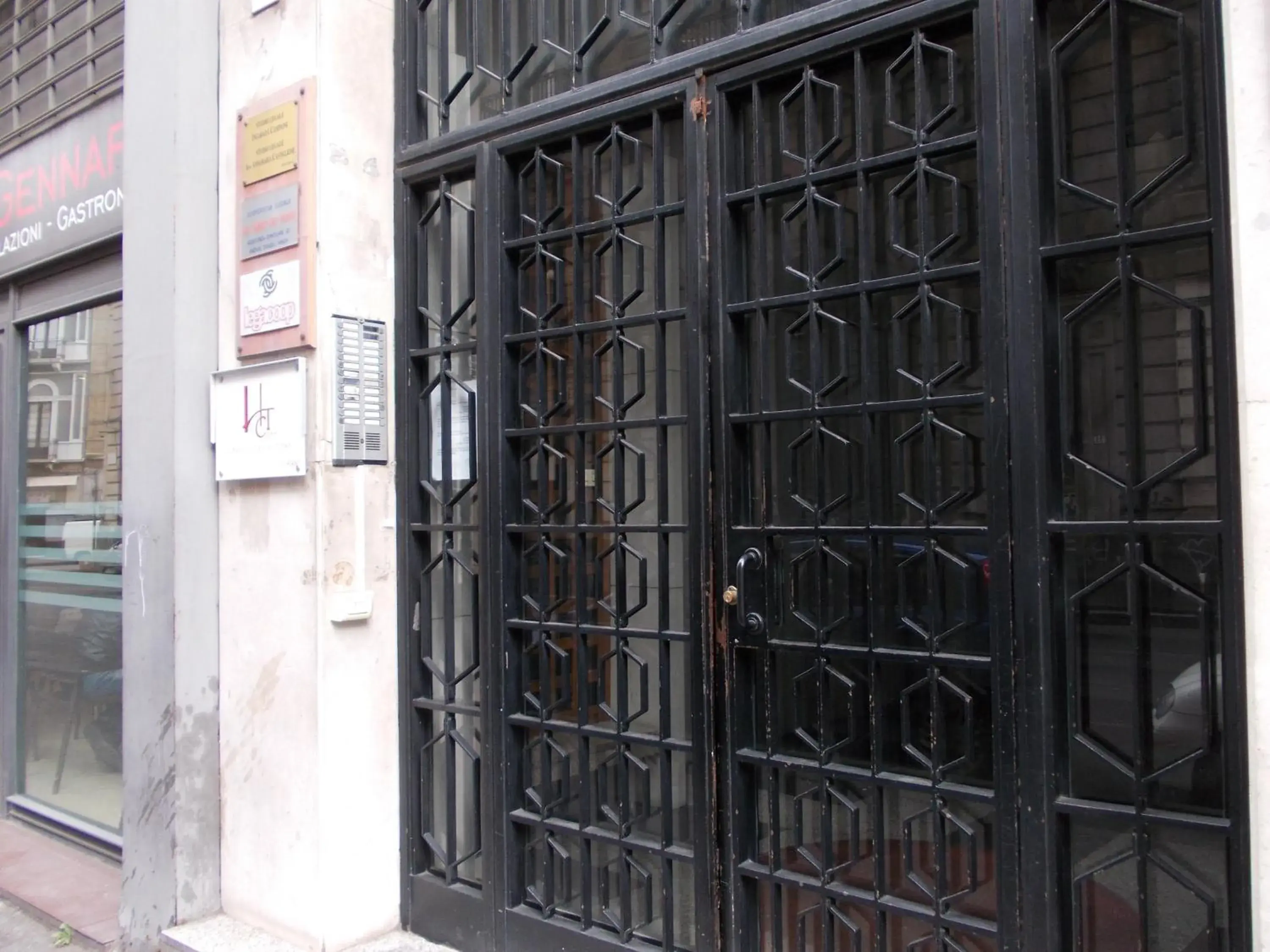 Property building in Hotel Catania Town