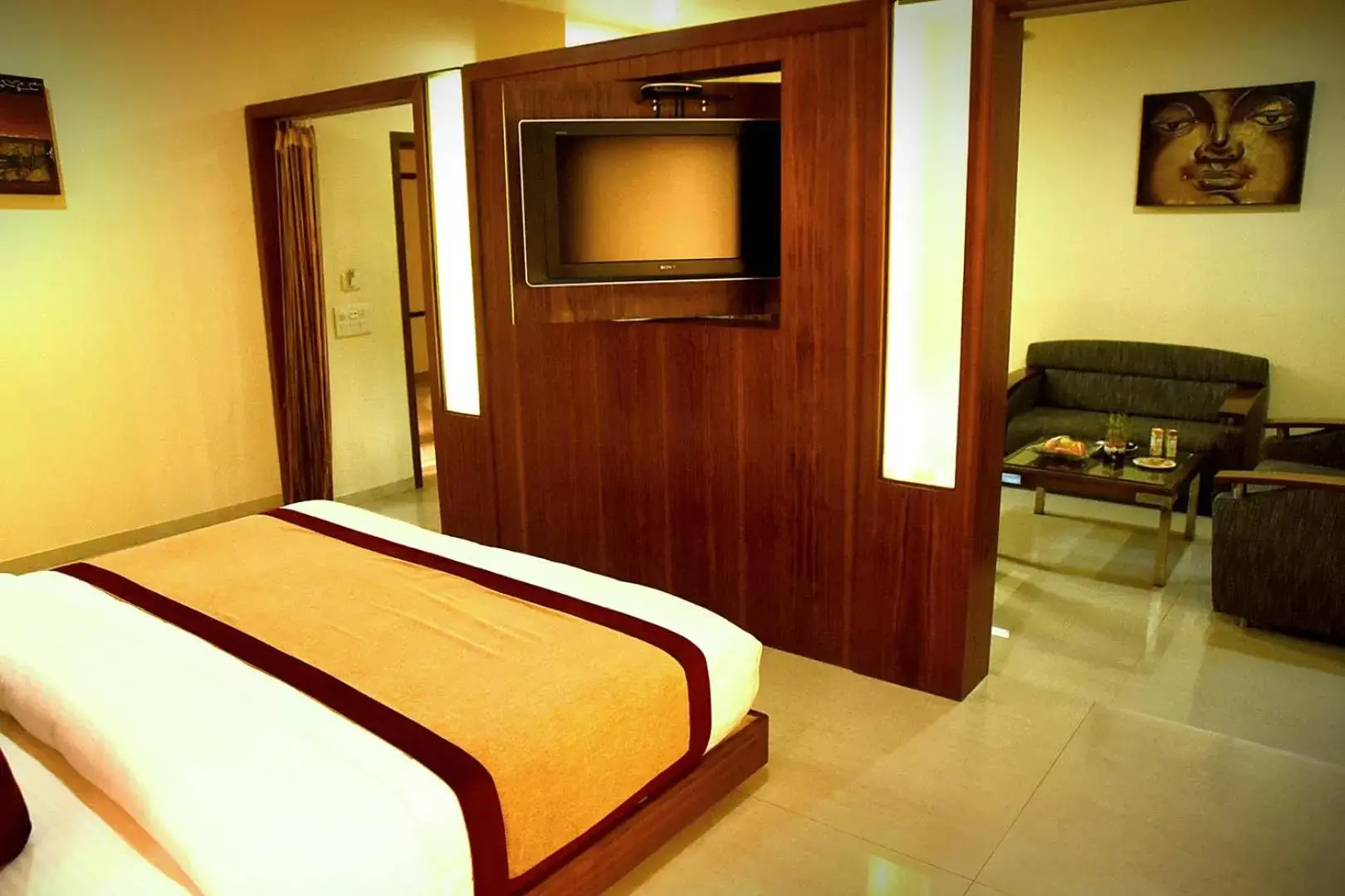 Photo of the whole room, TV/Entertainment Center in Hotel Fortune Palace Photo of the whole room, TV/Entertainment Center in Hotel Fortune Palace