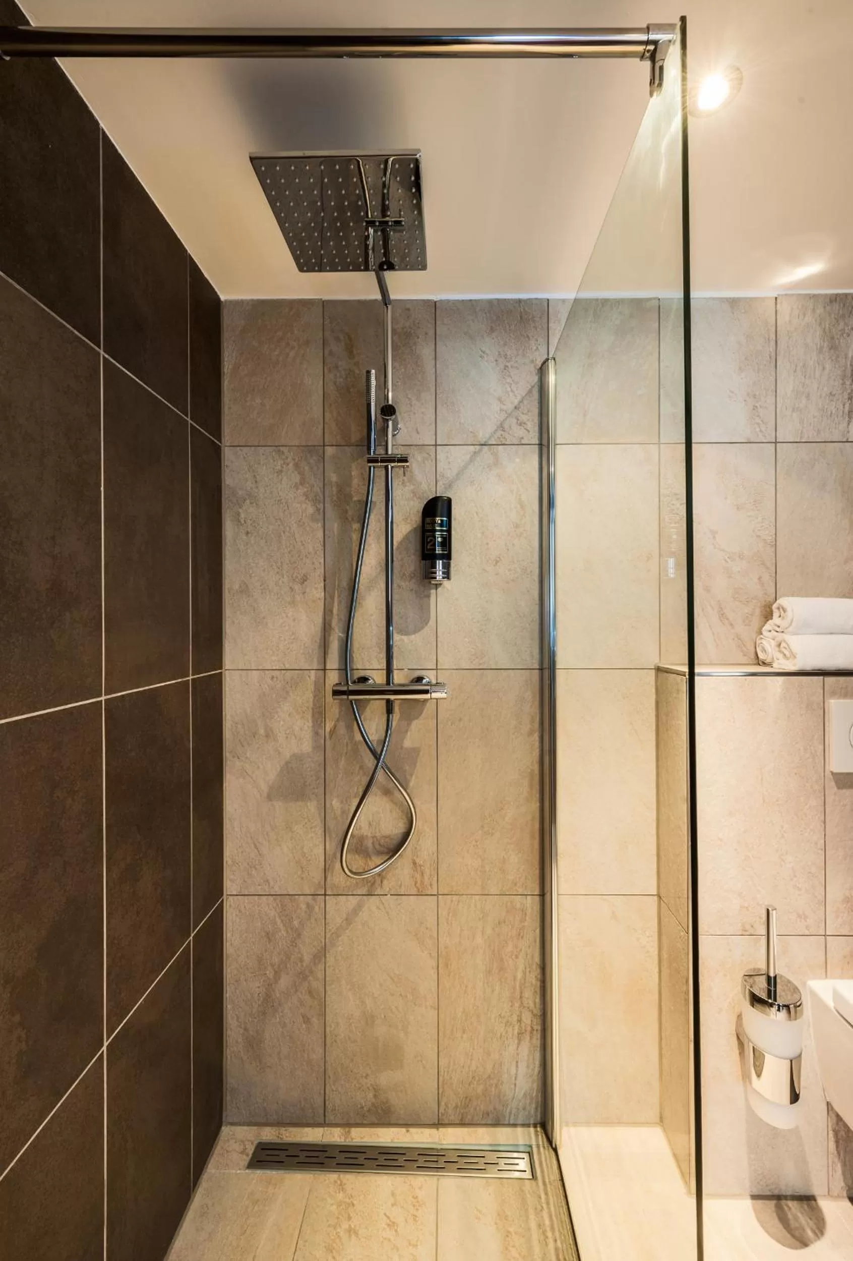 Decorative detail in The Alfred Hotel