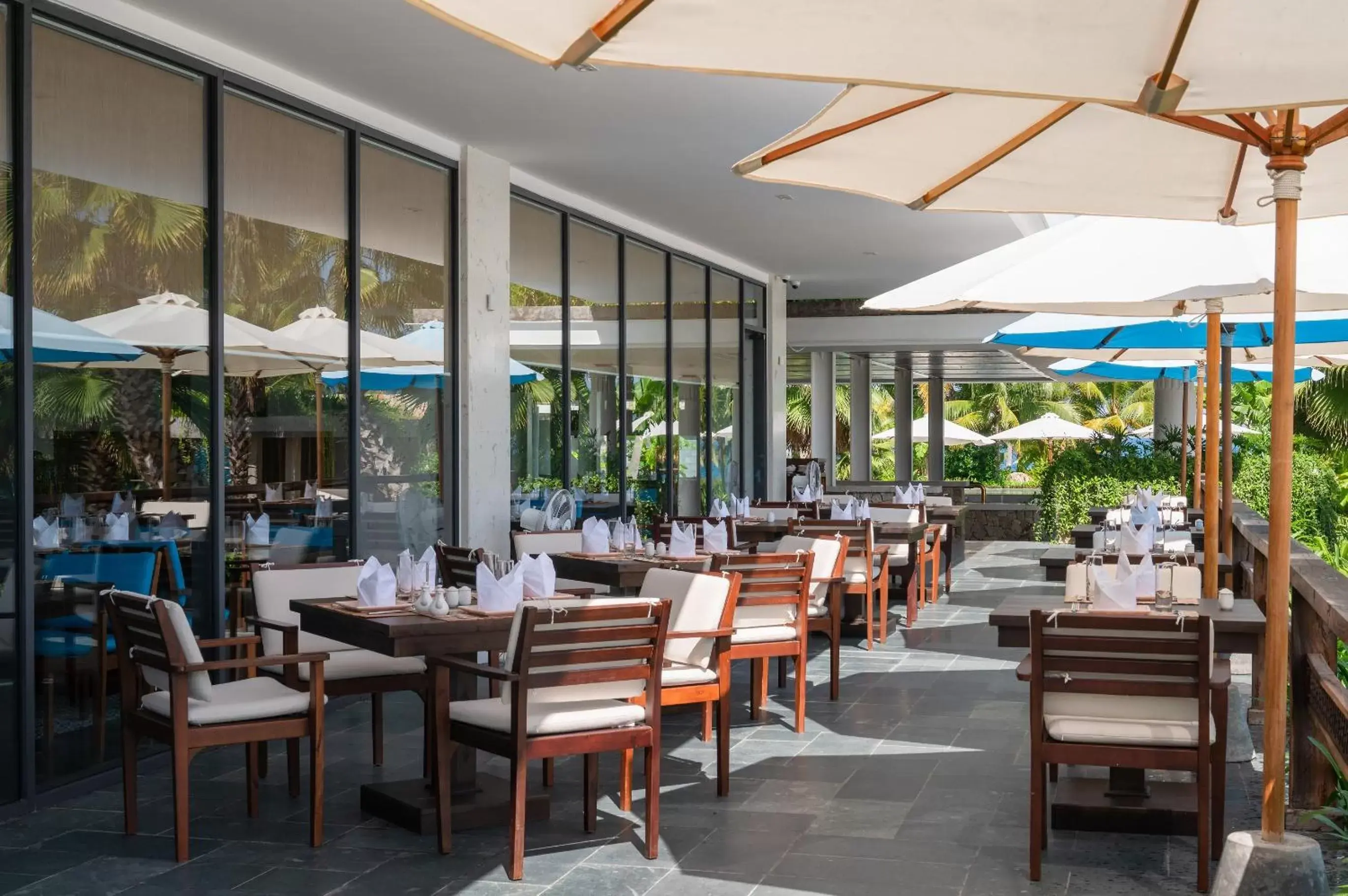 Restaurant/places to eat in Alibu Resort Nha Trang Restaurant/places to eat in Alibu Resort Nha Trang