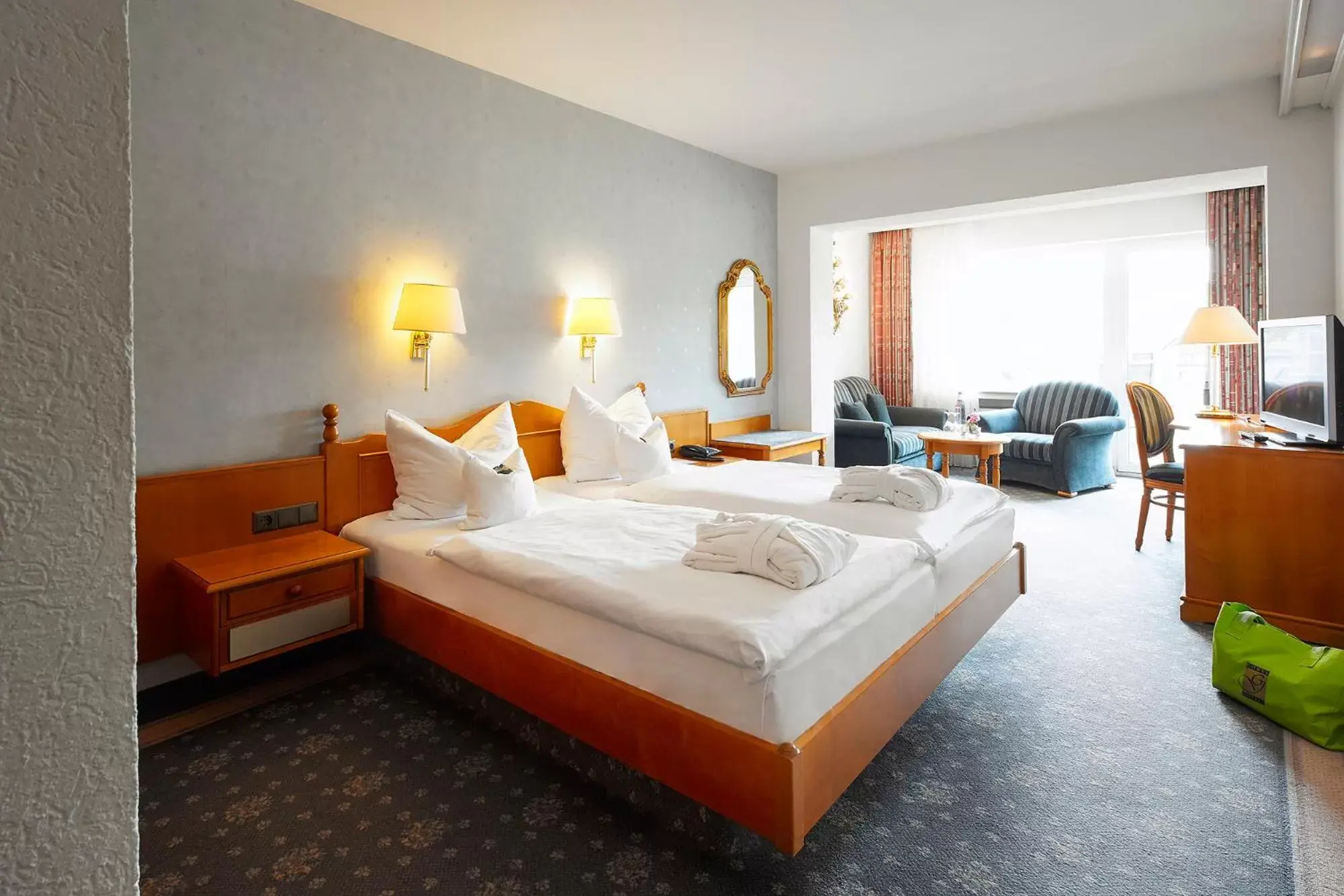 Photo of the whole room, Bed in Göbels Landhotel