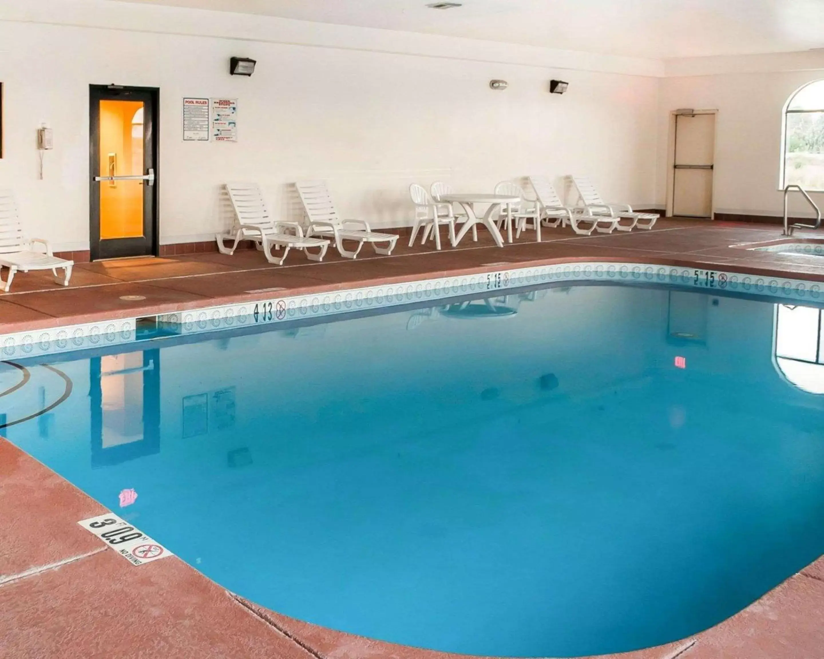 On site, Swimming Pool in Comfort Inn & Suites Socorro