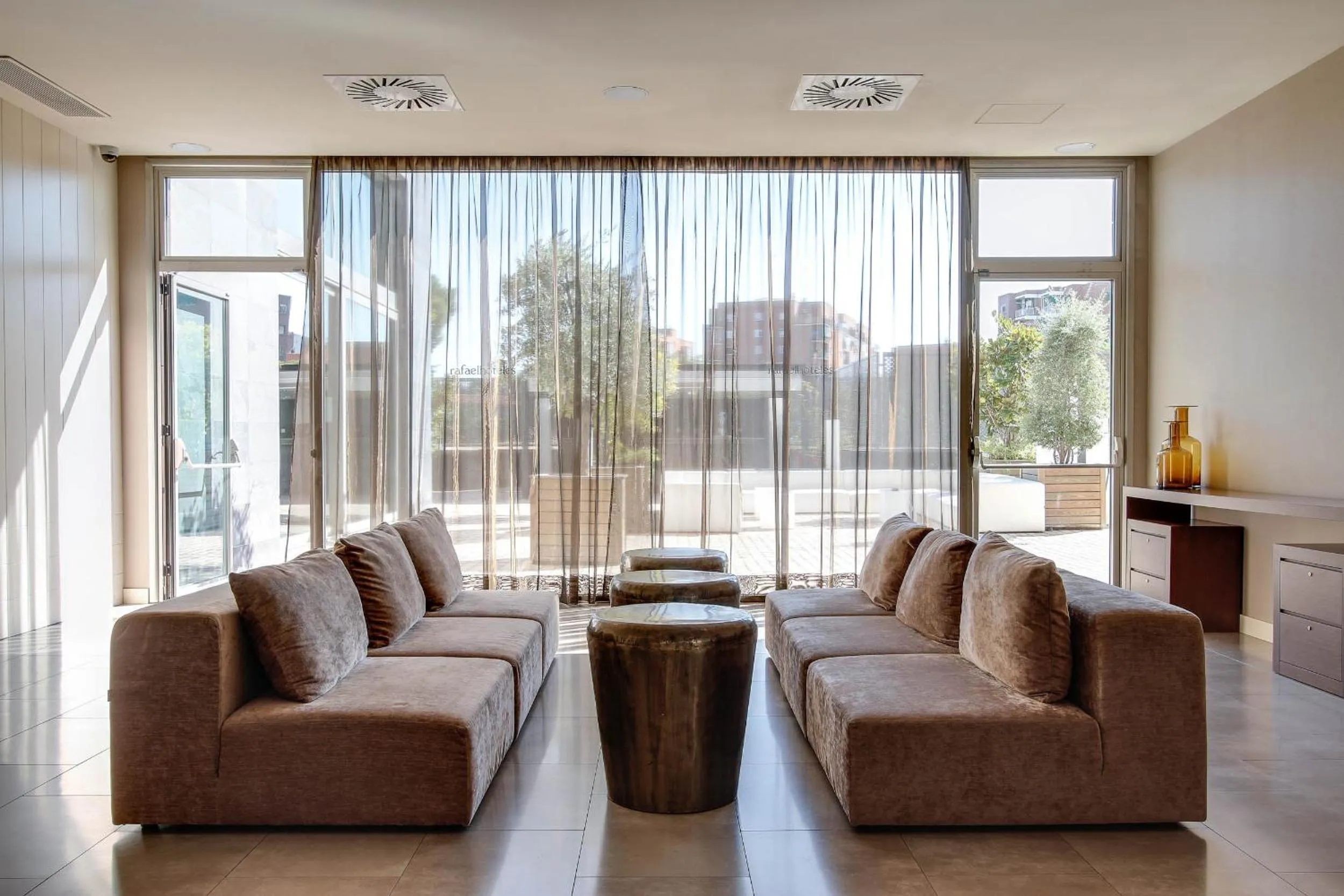 Lounge or bar in PCM Forum Alcalá