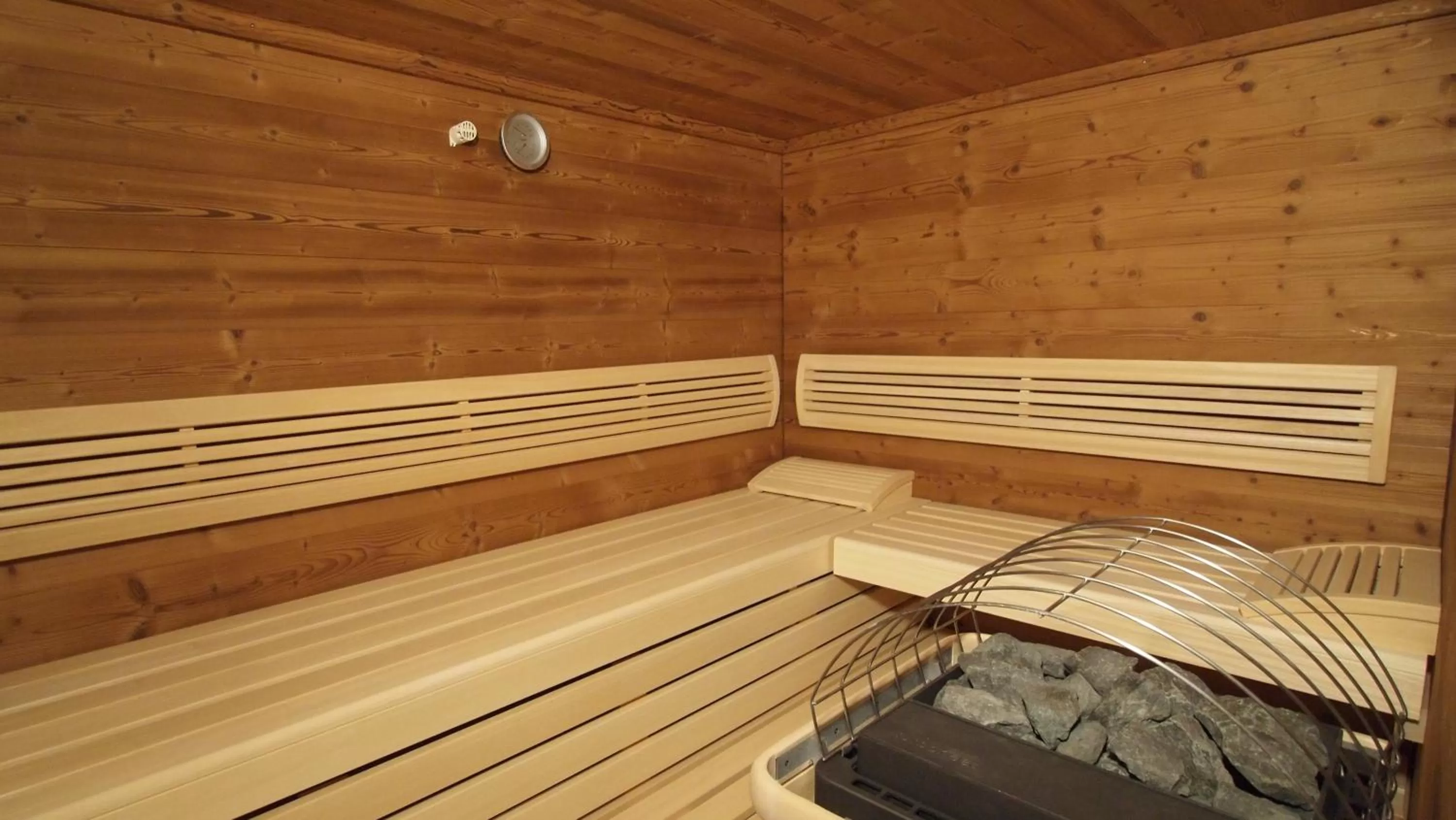 Sauna, Bed in Hotel Sonnhof