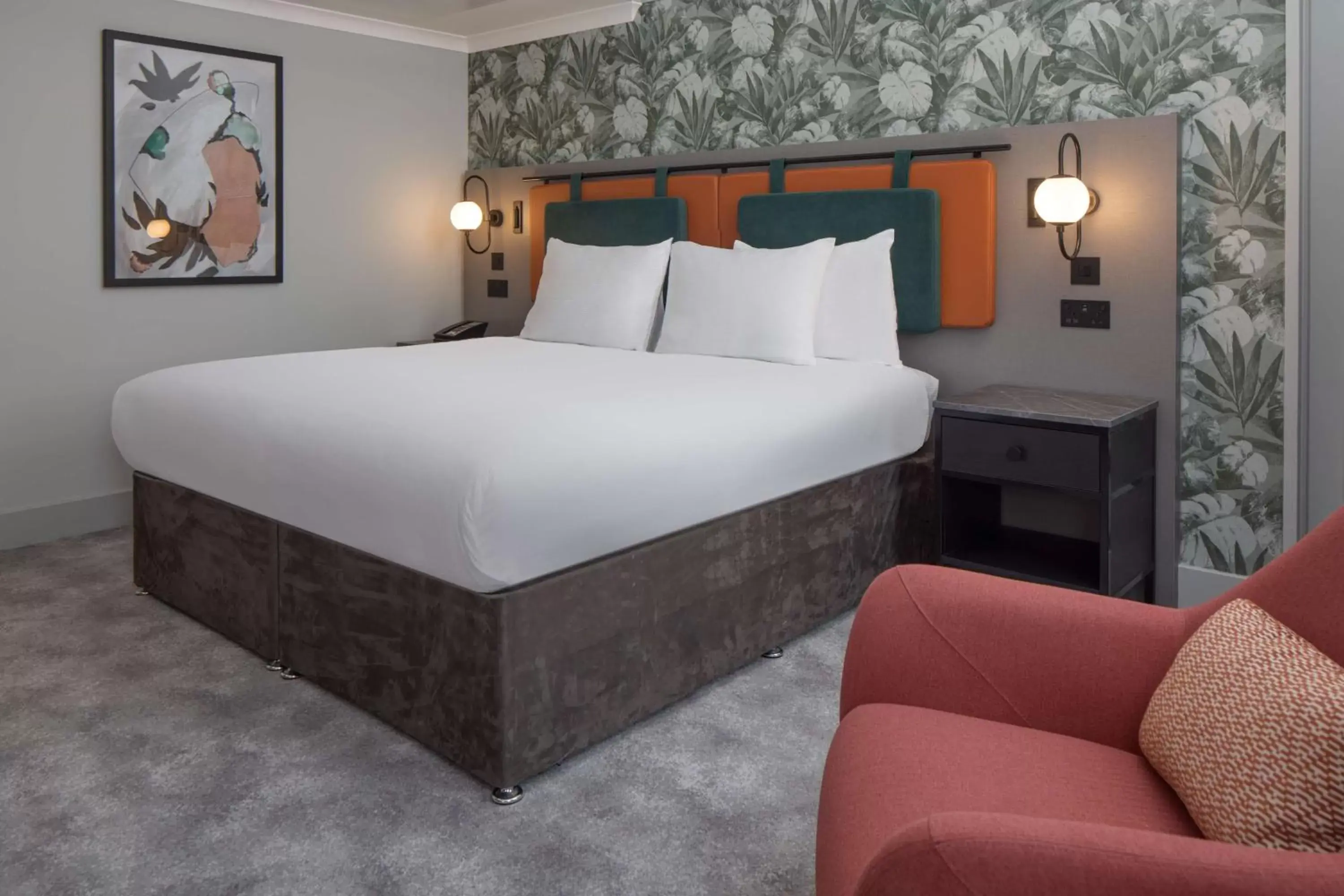 Bed in DoubleTree By Hilton Brighton Metropole