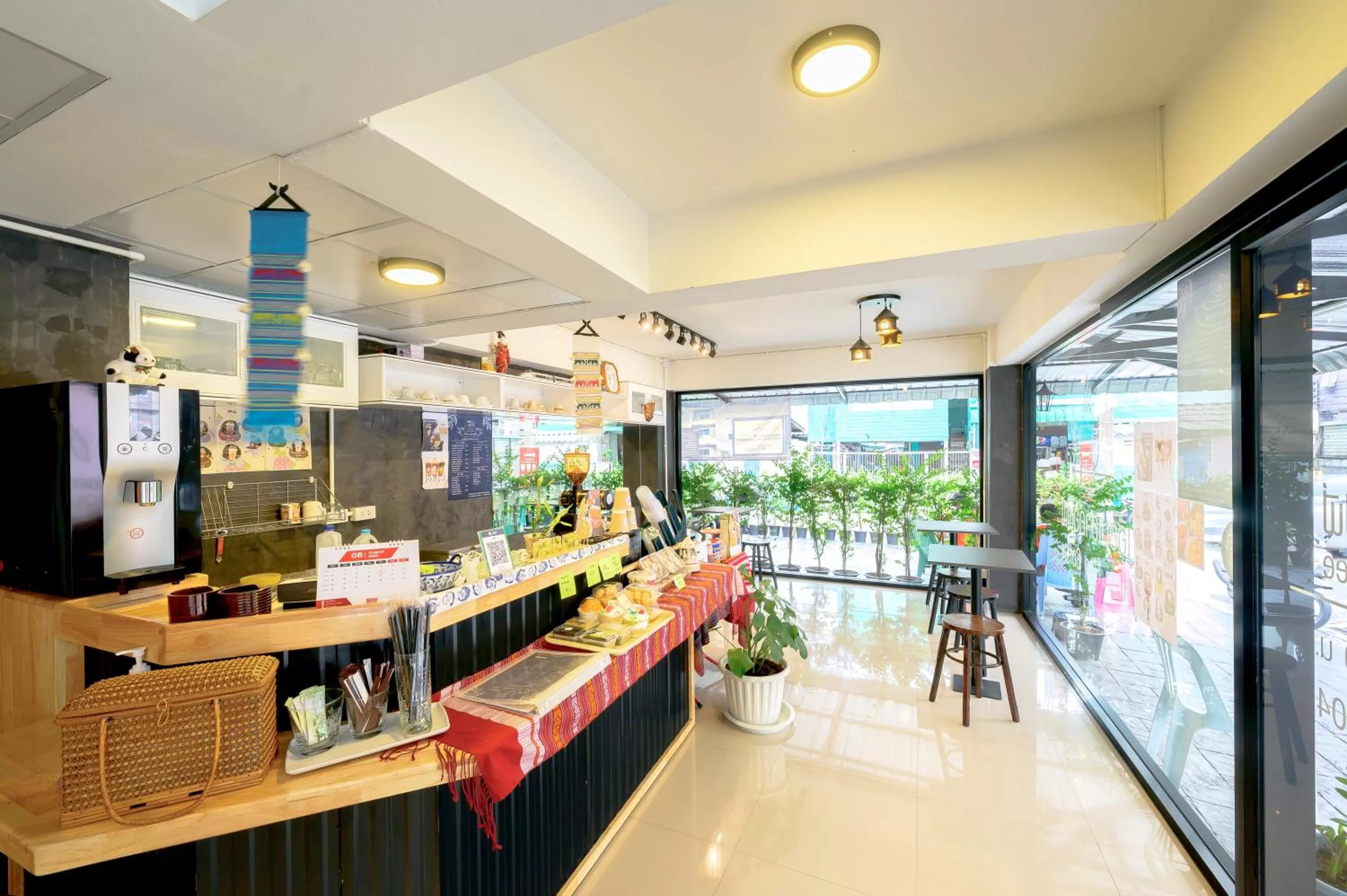 Restaurant/places to eat in Hoenhao Boutique Ratchada