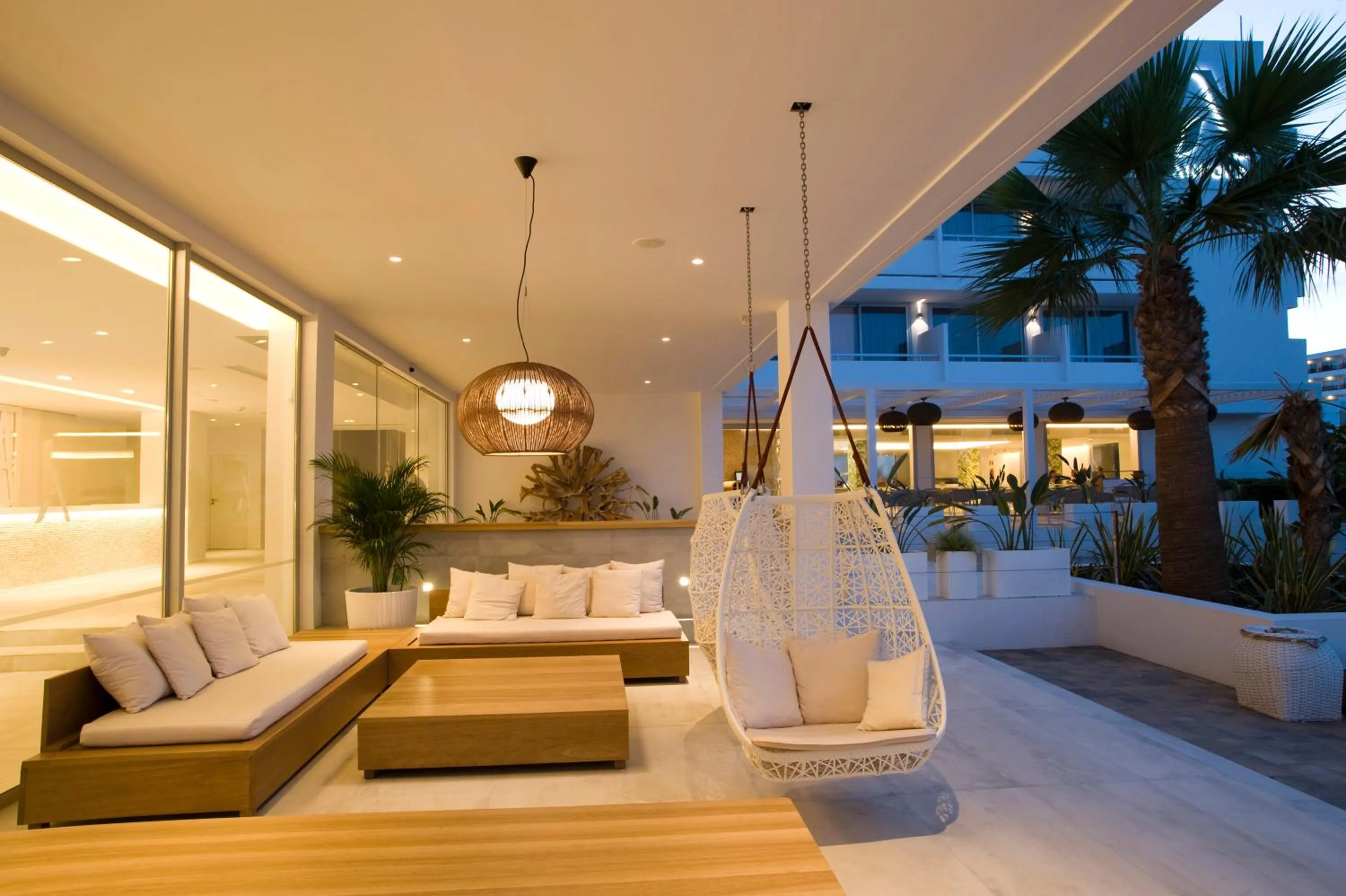 Communal lounge/ TV room in Hotel Anfora Ibiza