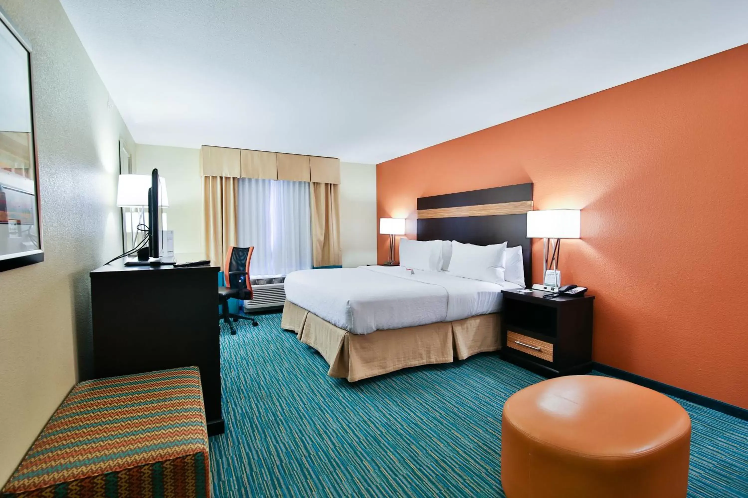 Photo of the whole room in Holiday Inn Bismarck, an IHG Hotel