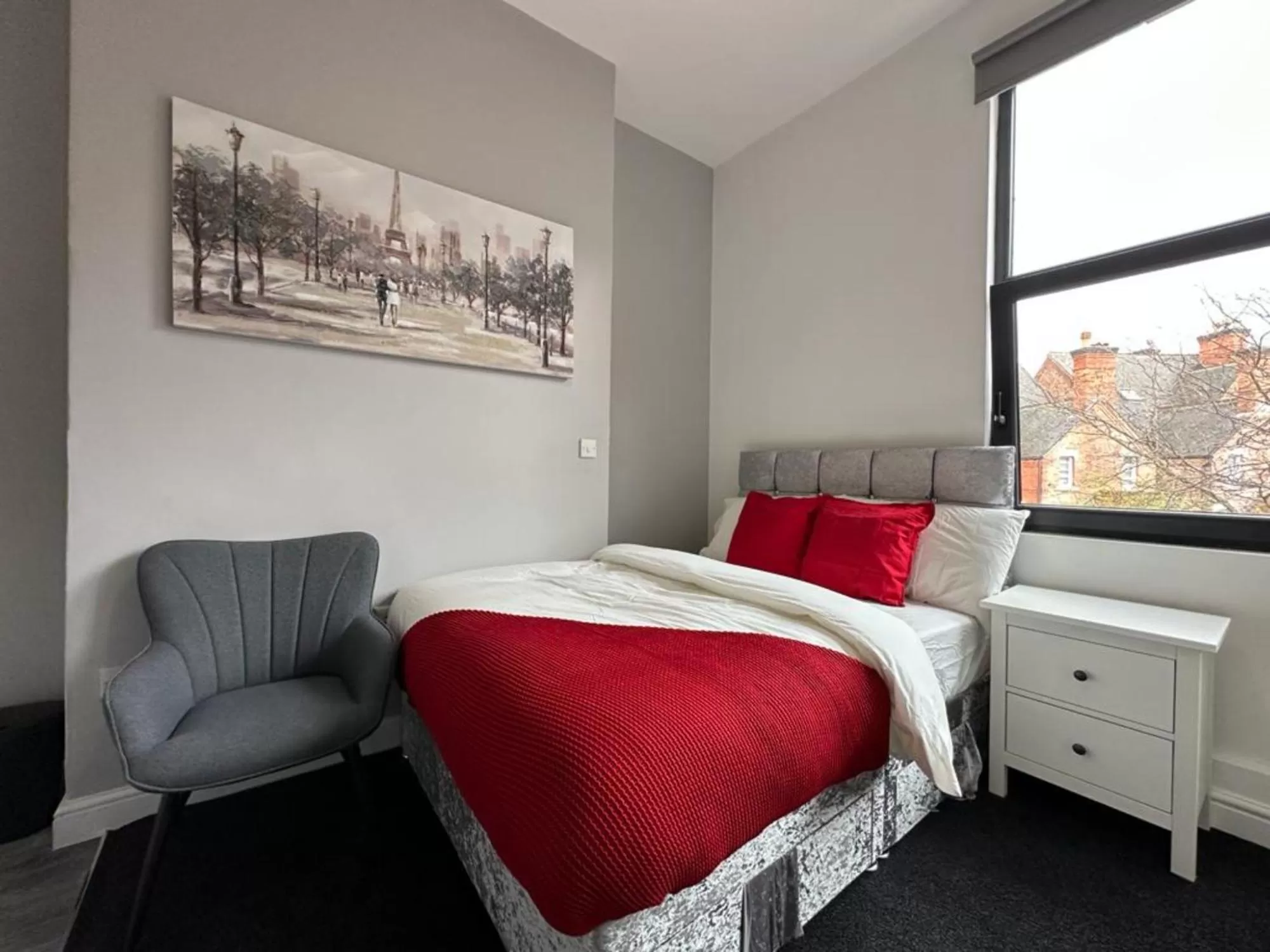 Bed in The Fishpond - Premier Nottingham Studios