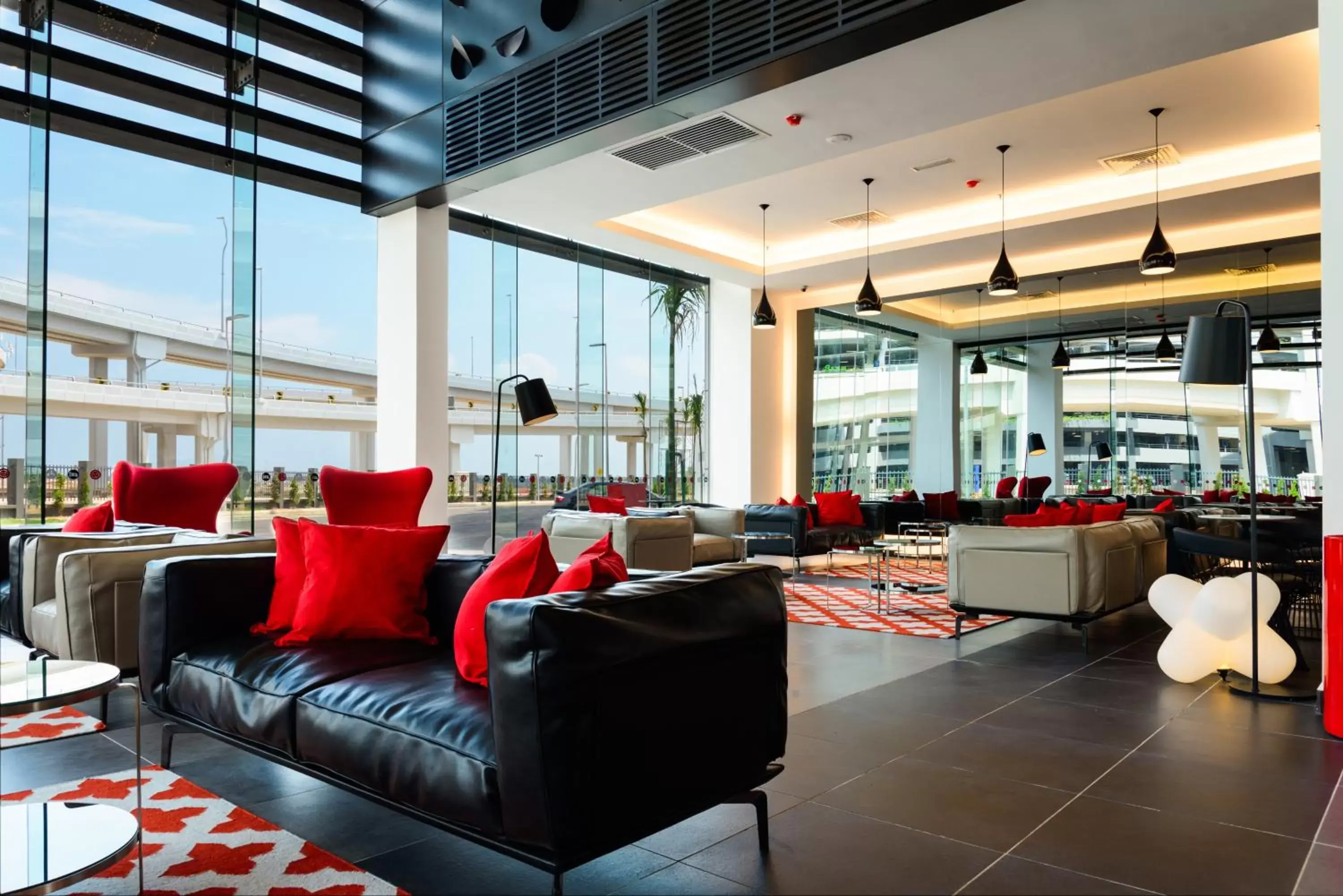 Lobby or reception in Tune Hotel KLIA-KLIA2, Airport Transit Hotel