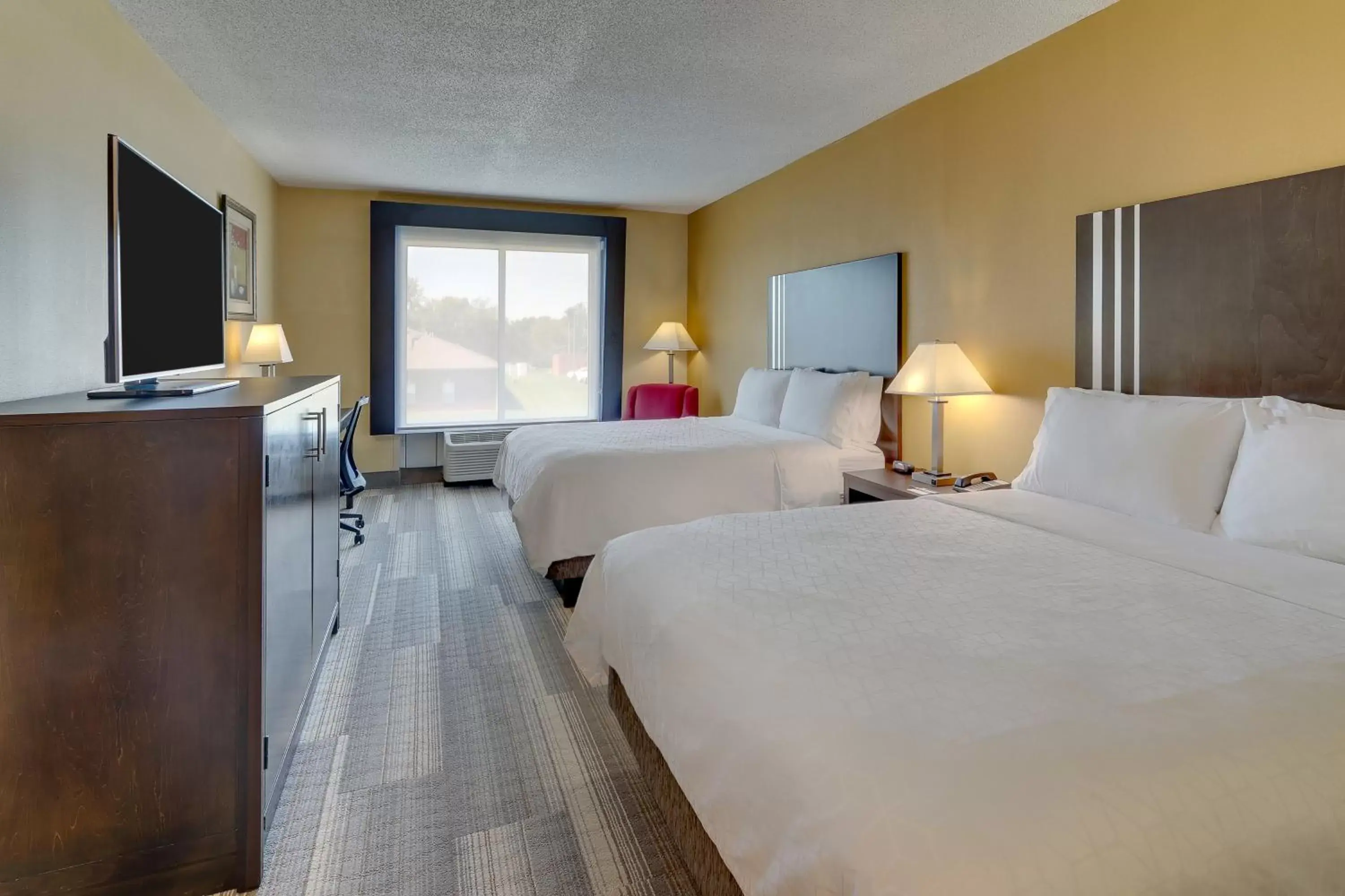 Holiday Inn Express Hotel & Suites Richmond, an IHG Hotel