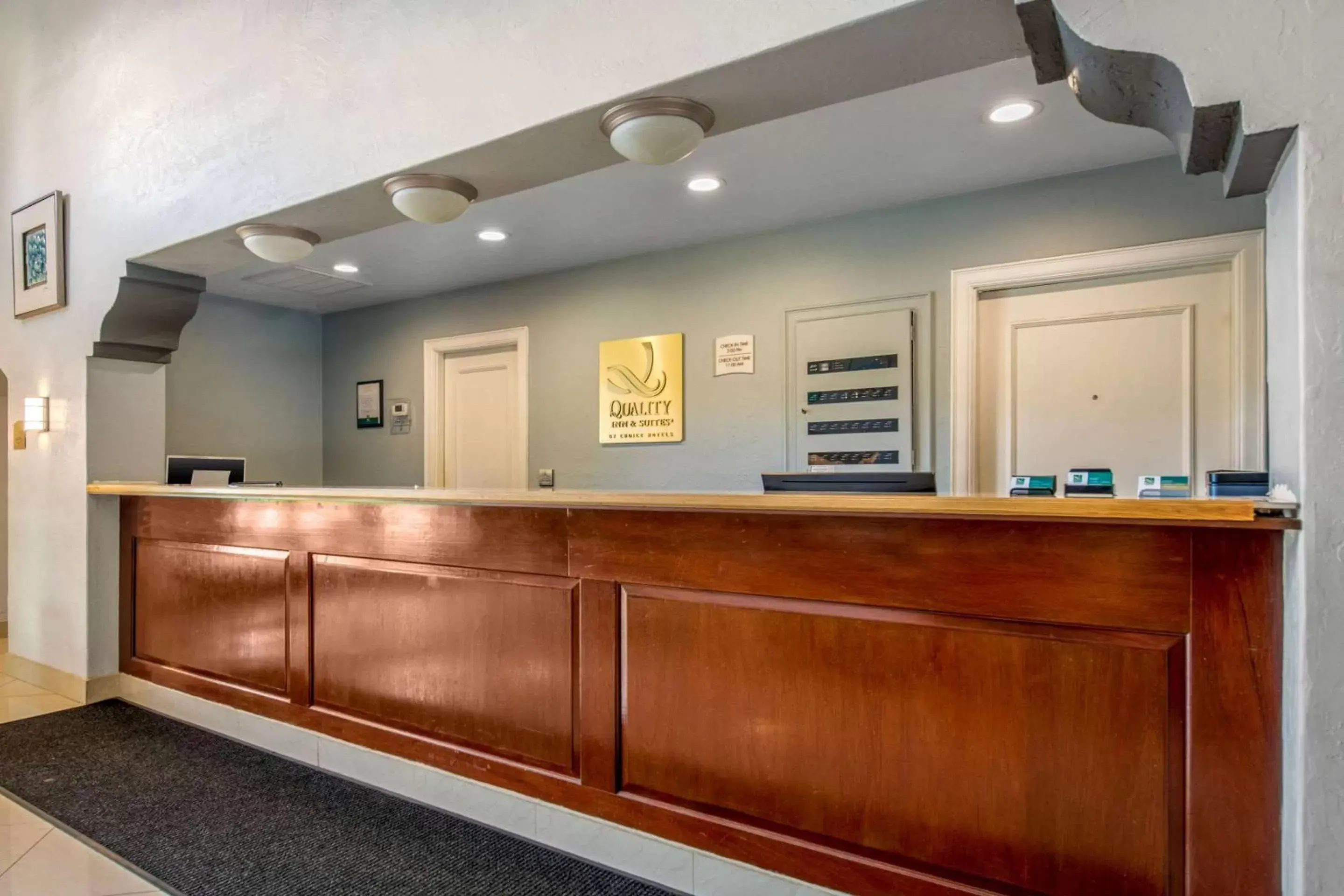 Lobby or reception in Quality Inn & Suites Jacksonville-Baymeadows Lobby or reception in Quality Inn & Suites Jacksonville-Baymeadows