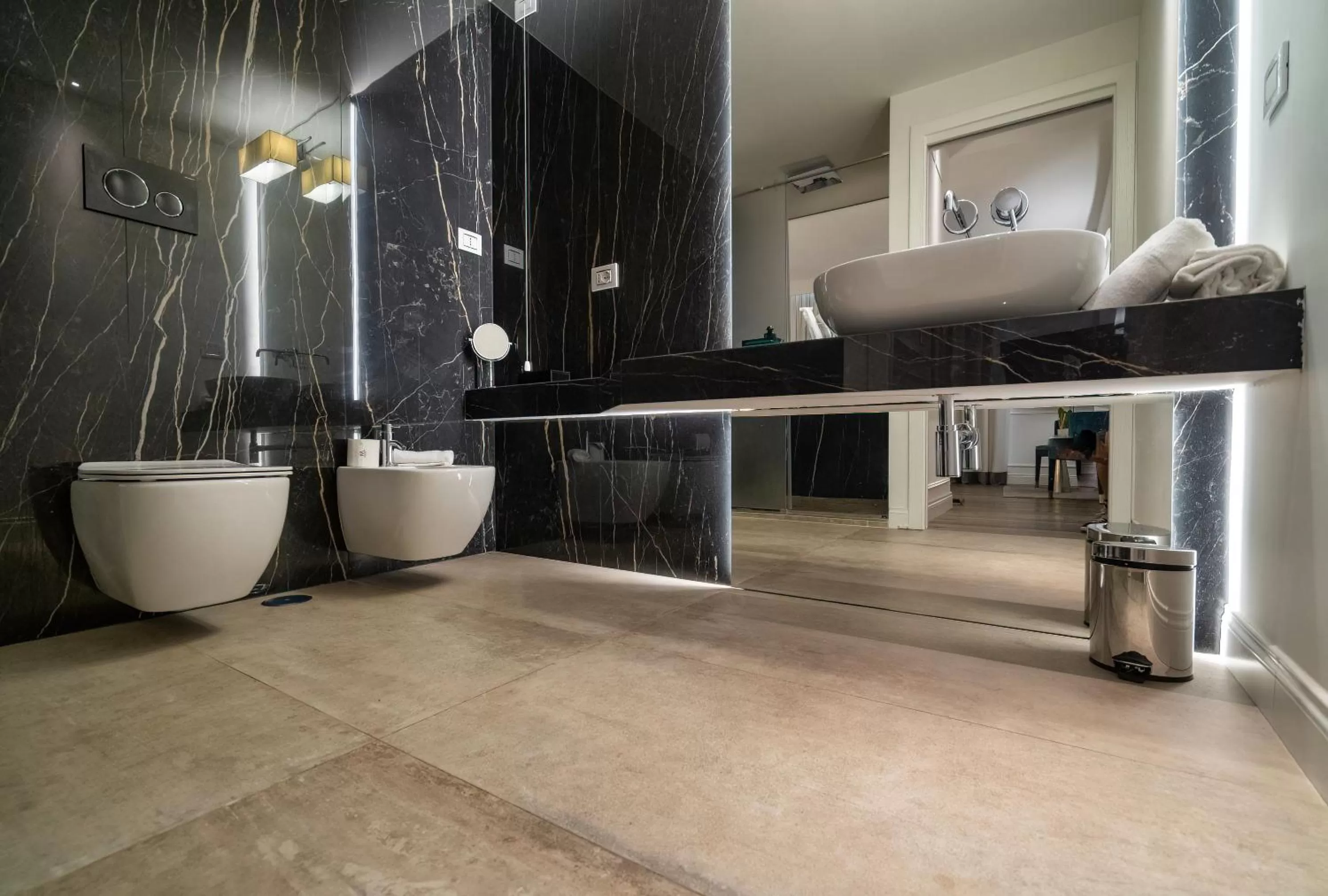 Bathroom in Monastero dei Santi