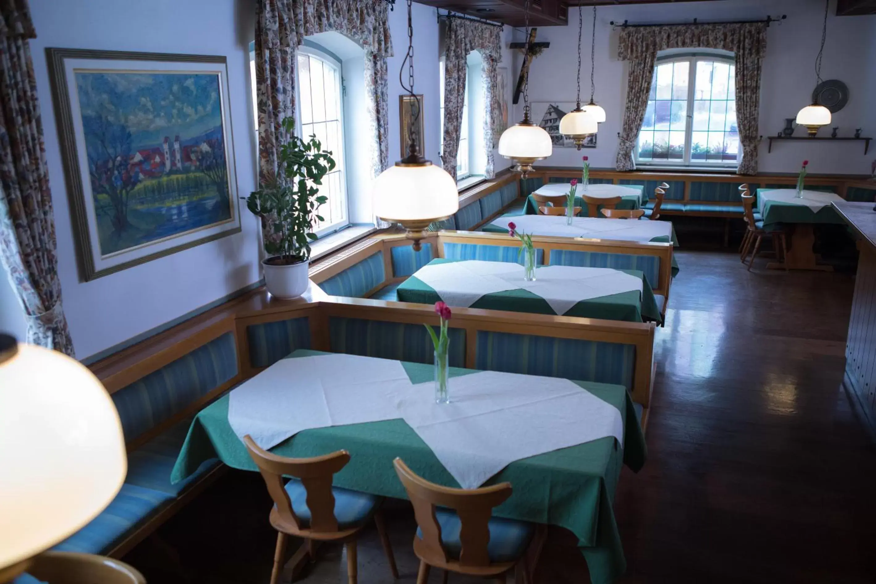 Restaurant/places to eat in Hotel zum Hirsch Restaurant/places to eat in Hotel zum Hirsch