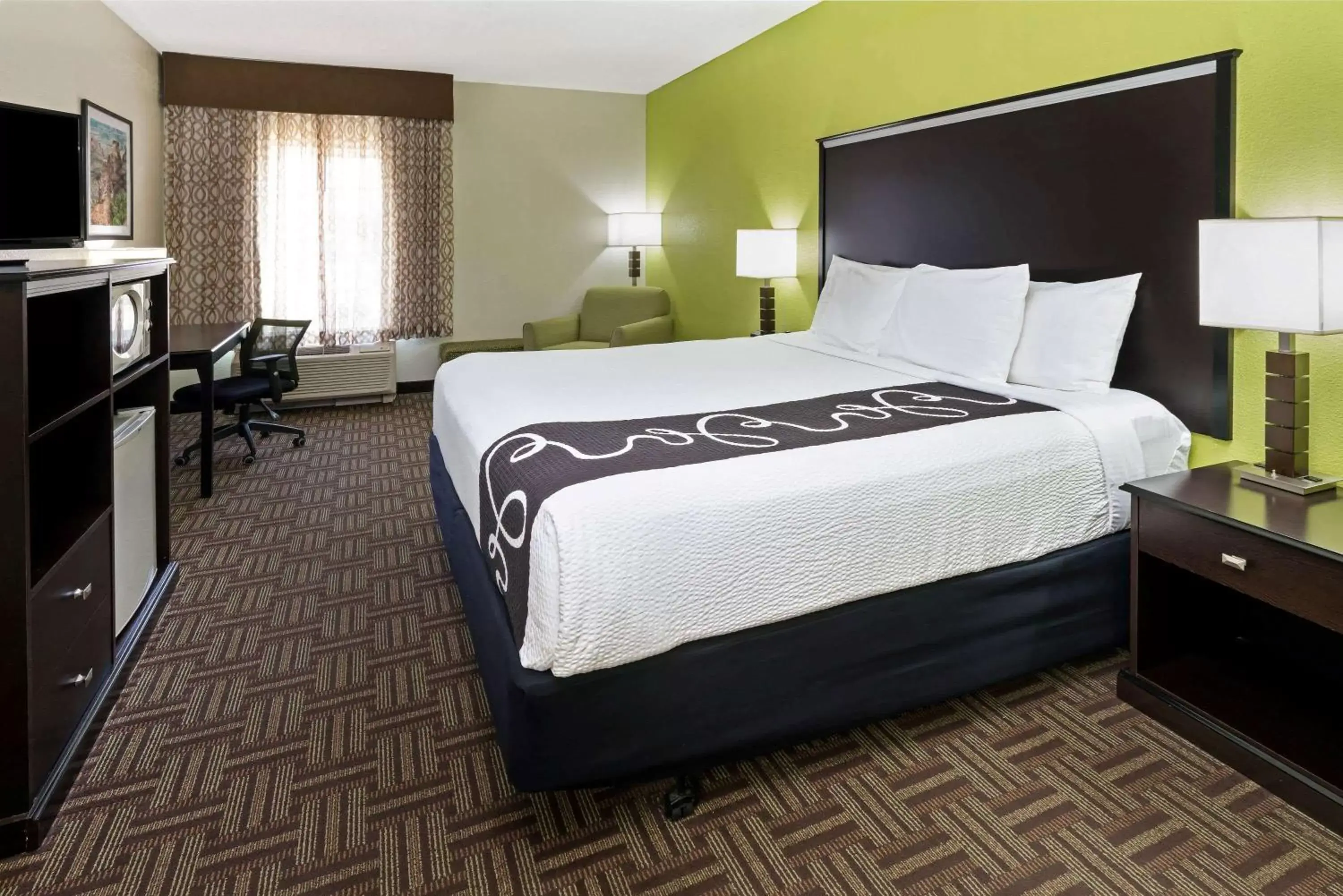 Photo of the whole room, Bed in La Quinta by Wyndham Fruita Photo of the whole room, Bed in La Quinta by Wyndham Fruita
