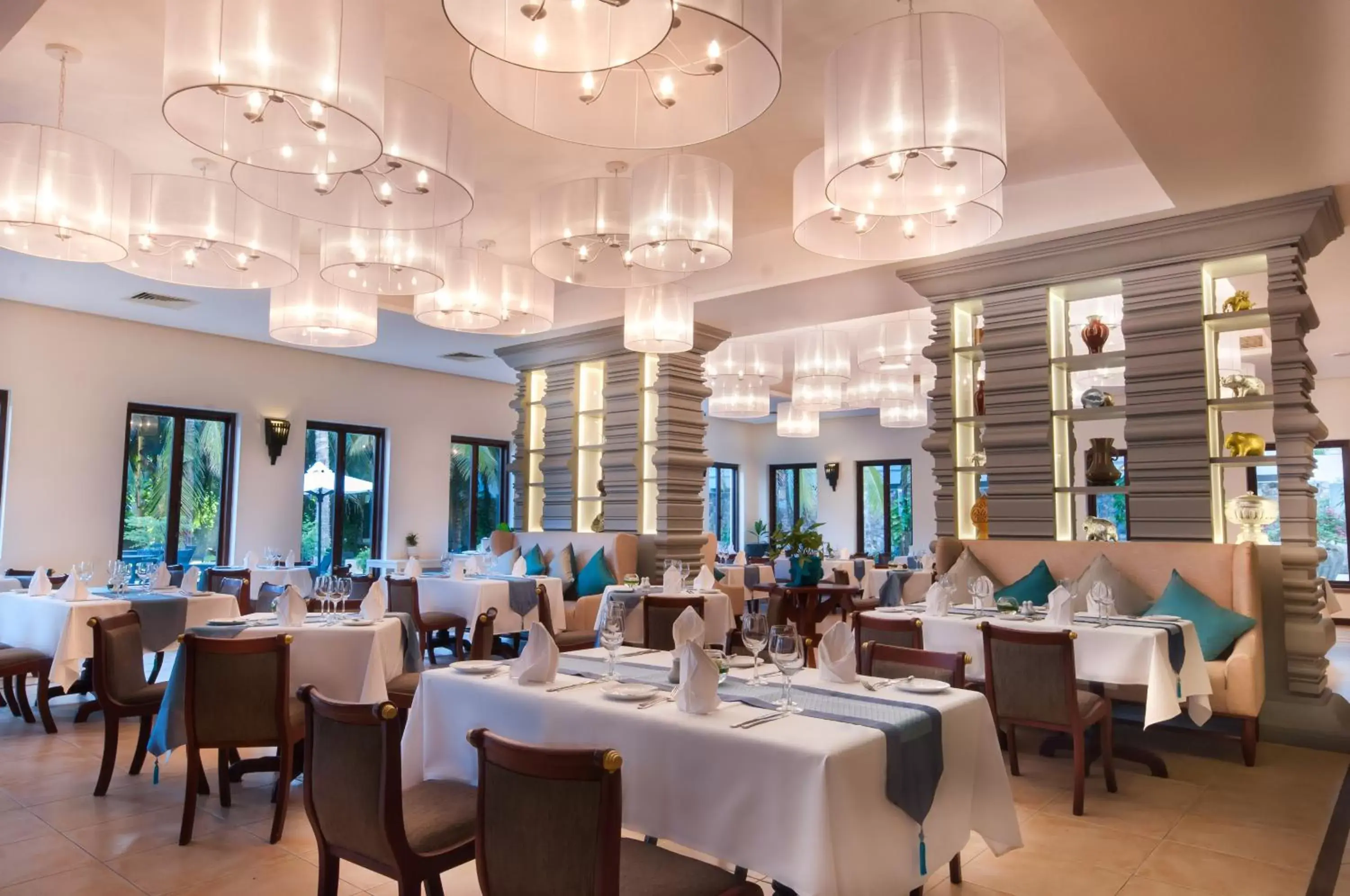 Restaurant/places to eat in Lotus Blanc Resort Restaurant/places to eat in Lotus Blanc Resort