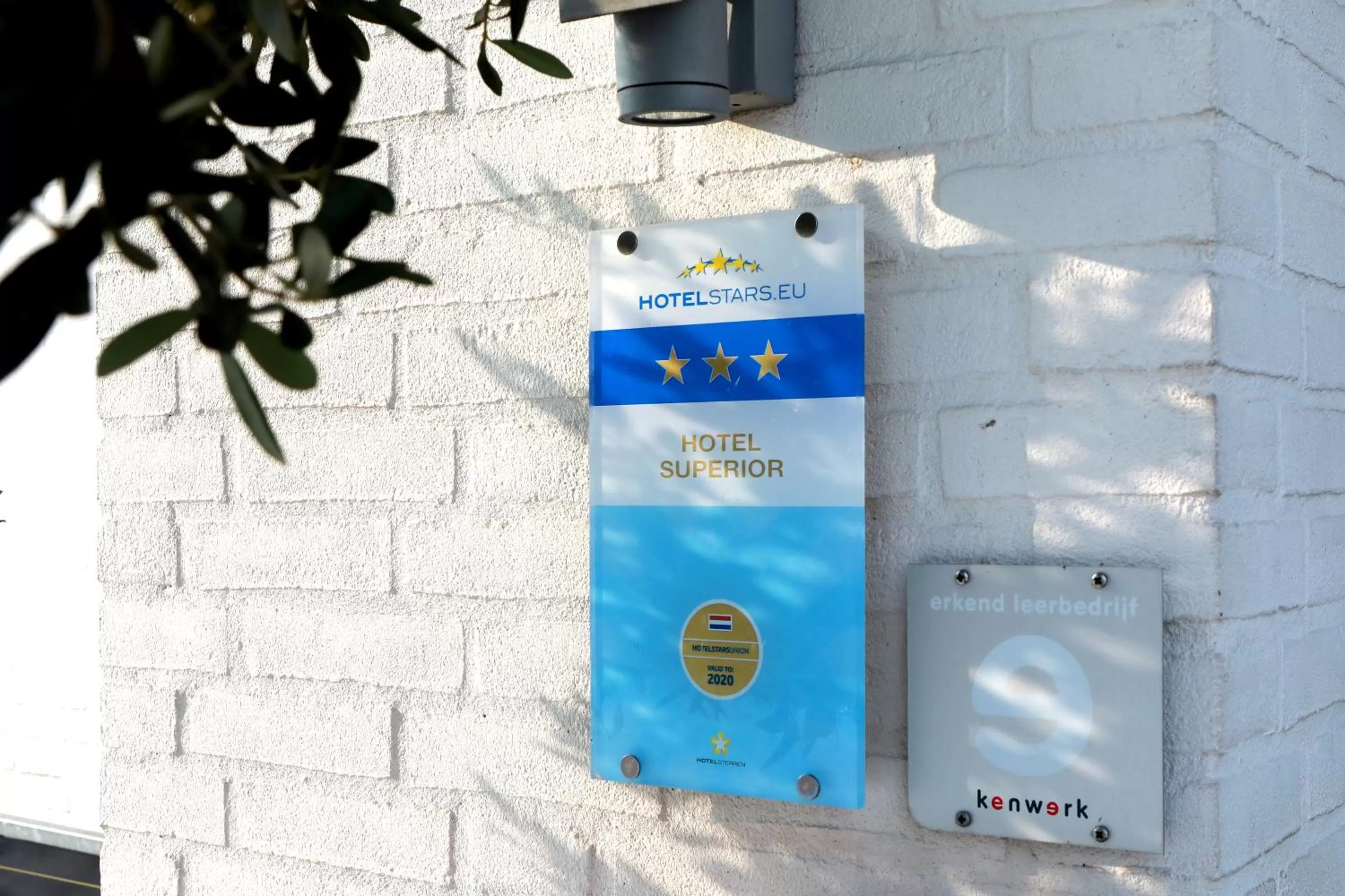 Facade/entrance in De Witte Hoeve