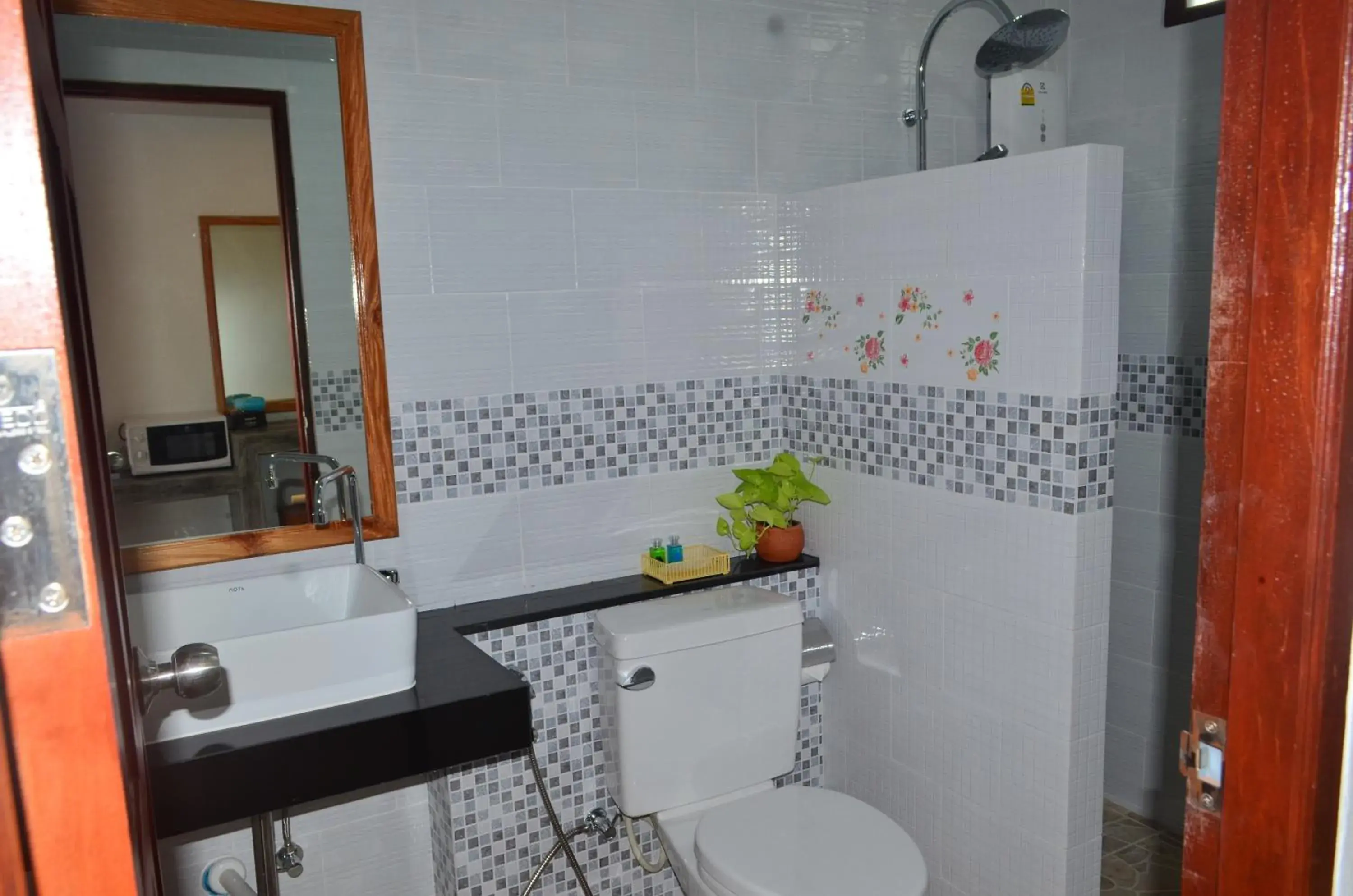 Bathroom in Andawa Lanta Resort