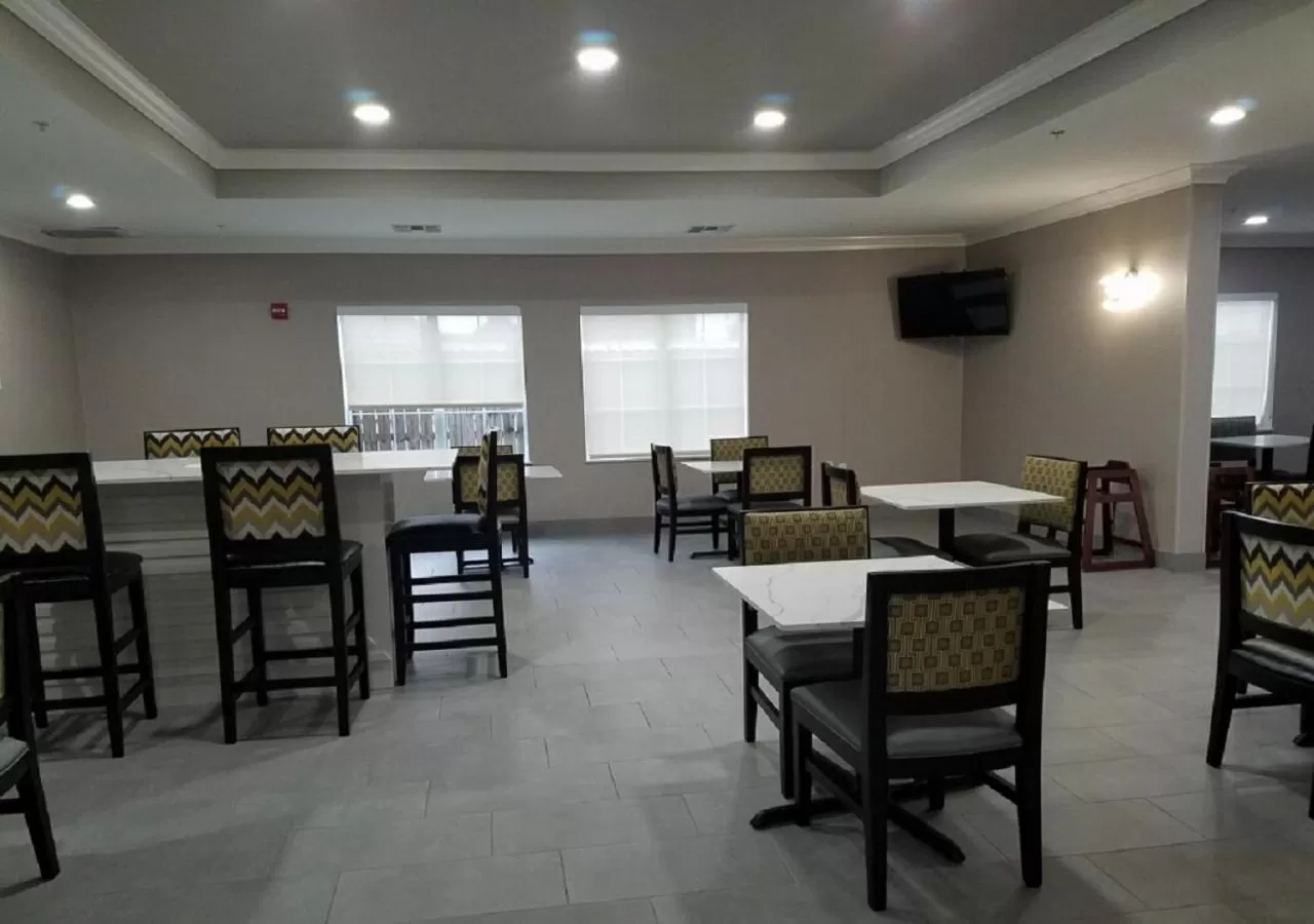 Breakfast in La Quinta by Wyndham Houston - Magnolia