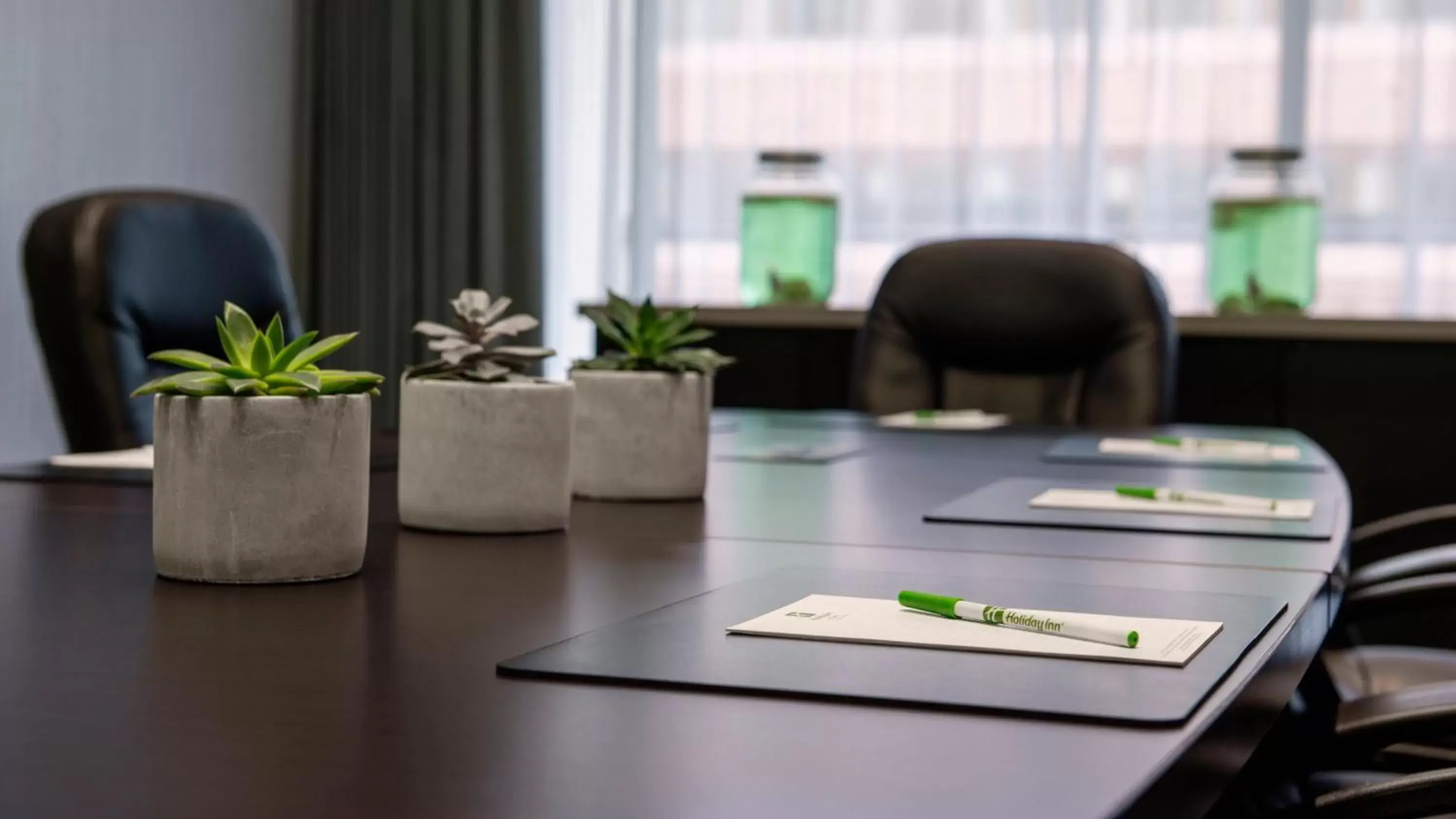 Meeting/conference room in Holiday Inn Vancouver Downtown & Suites, an IHG Hotel